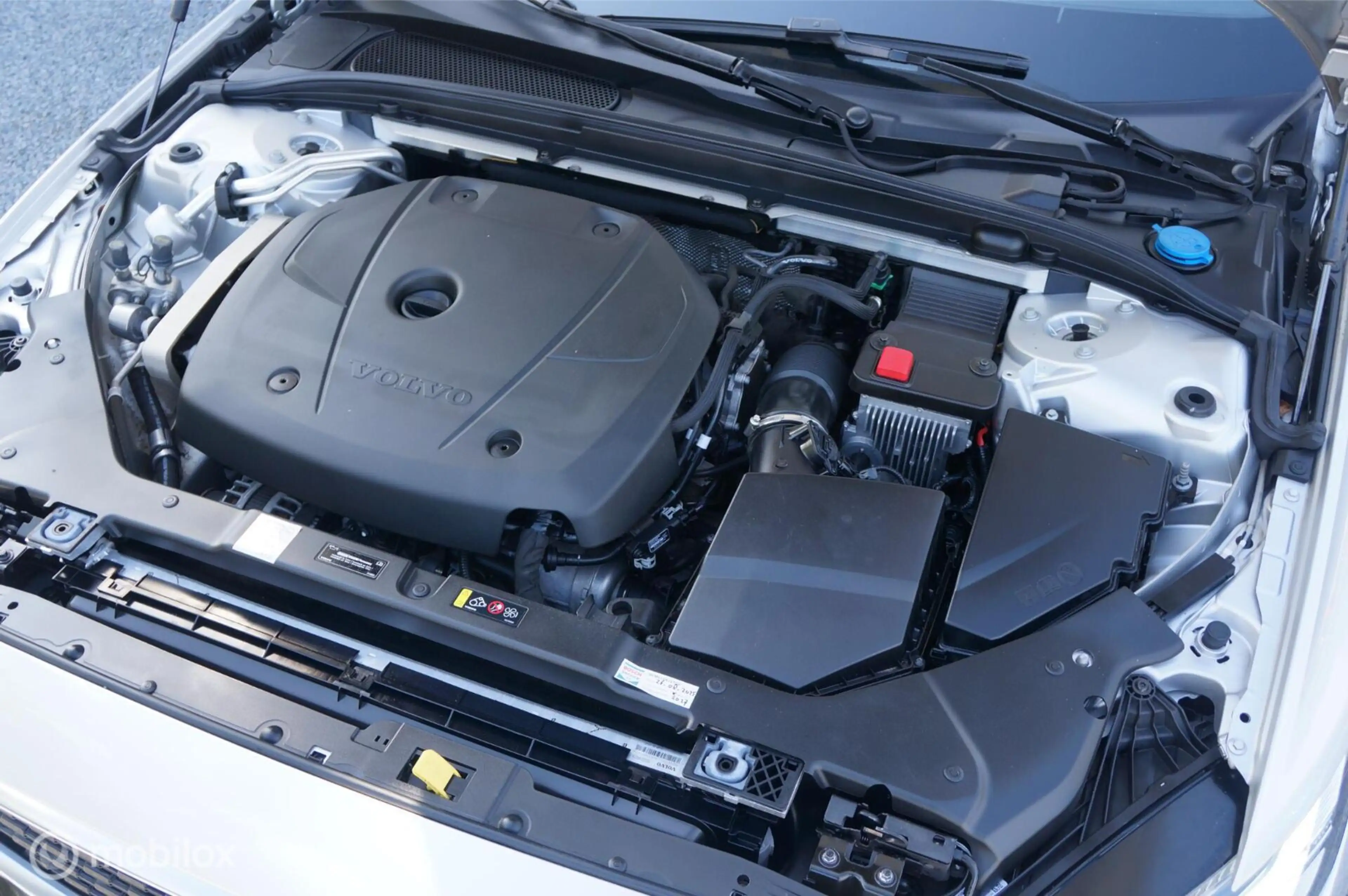 Volvo S60 2.0 T4 R-Design Aut Navi Ad.Cruise Apple/Android ! — photo 23