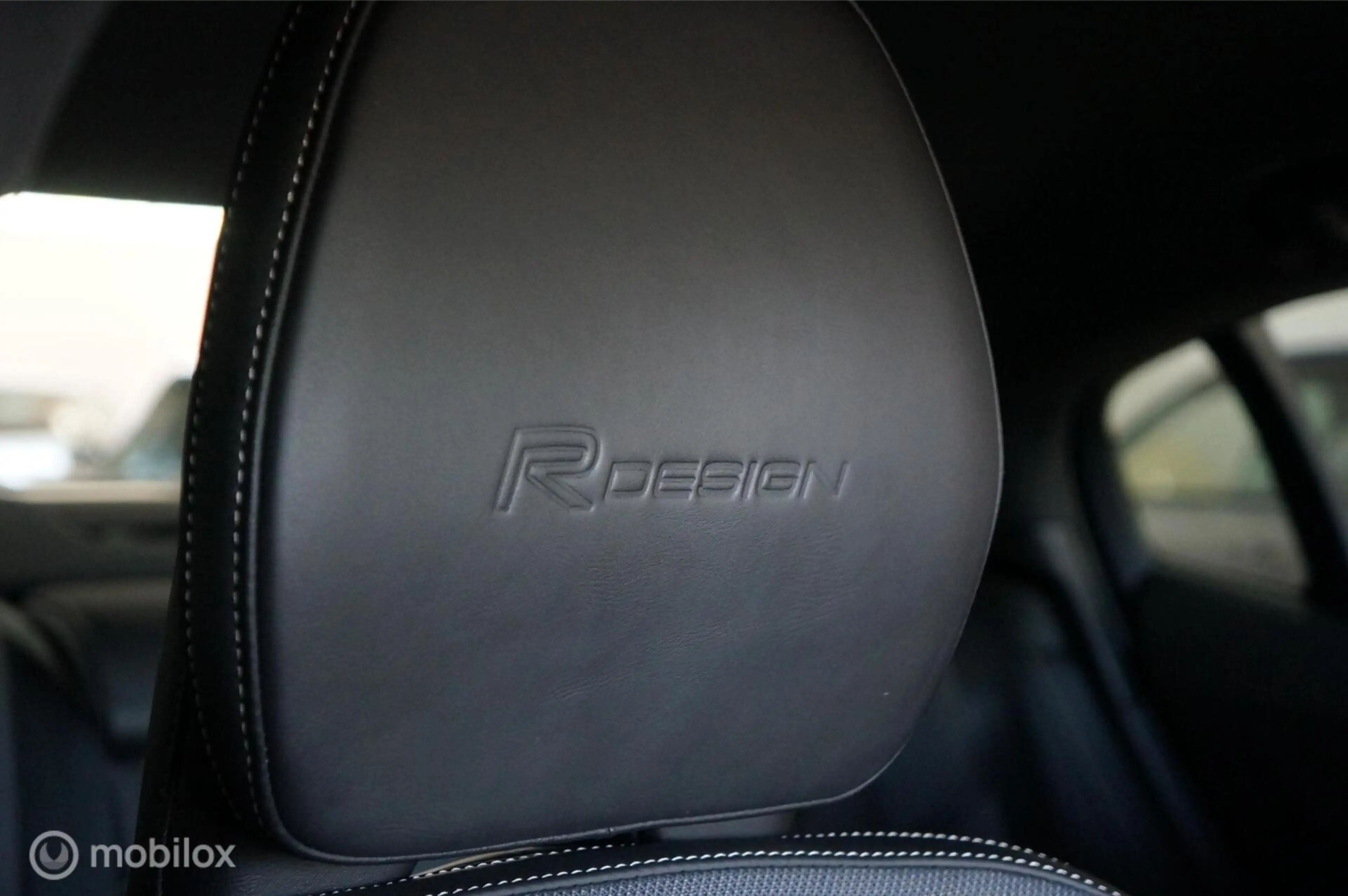 Volvo S60 2.0 T4 R-Design Aut Navi Ad.Cruise Apple/Android ! — photo 32
