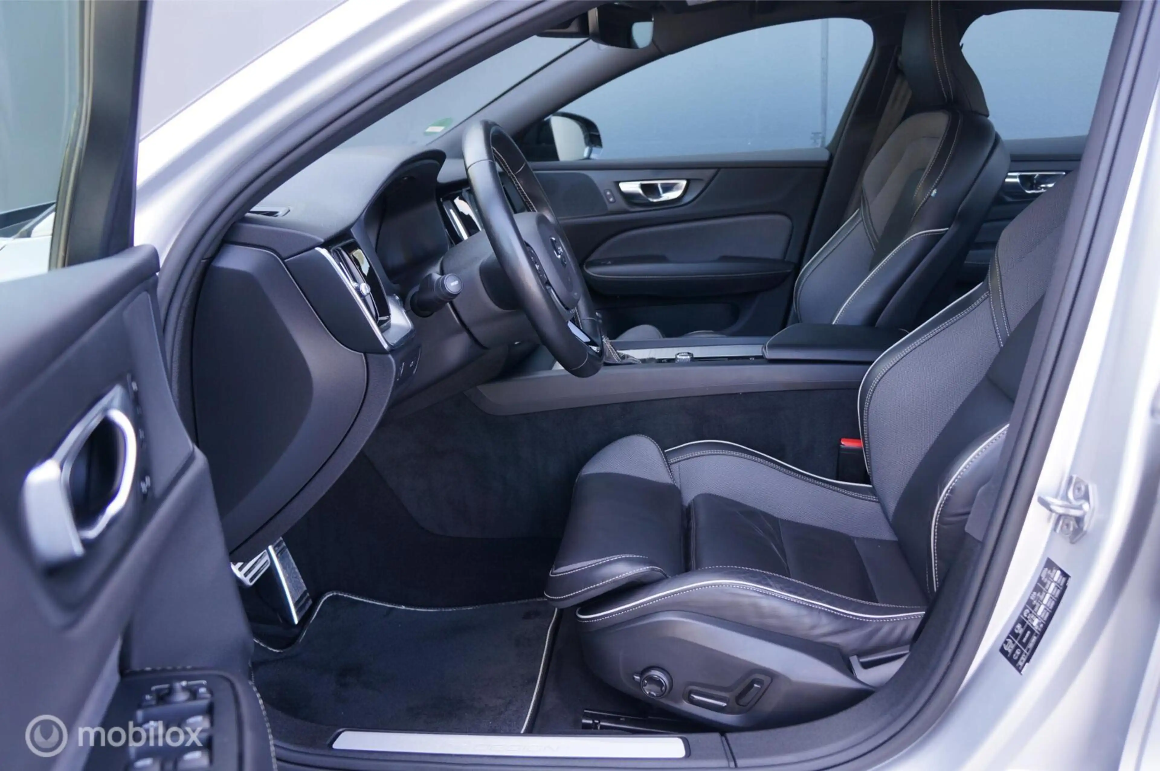 Volvo S60 2.0 T4 R-Design Aut Navi Ad.Cruise Apple/Android ! — photo 9