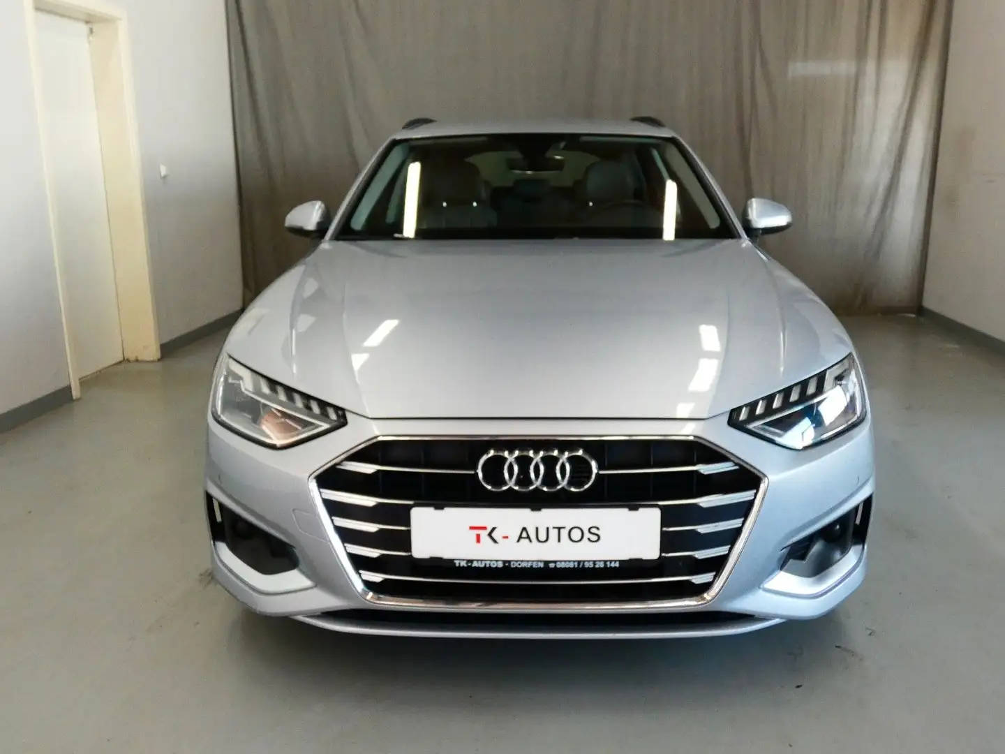 Audi A4 Av. 35 TDI Advanced,1.Hand,Navi,LED,Tempo Silber - 2