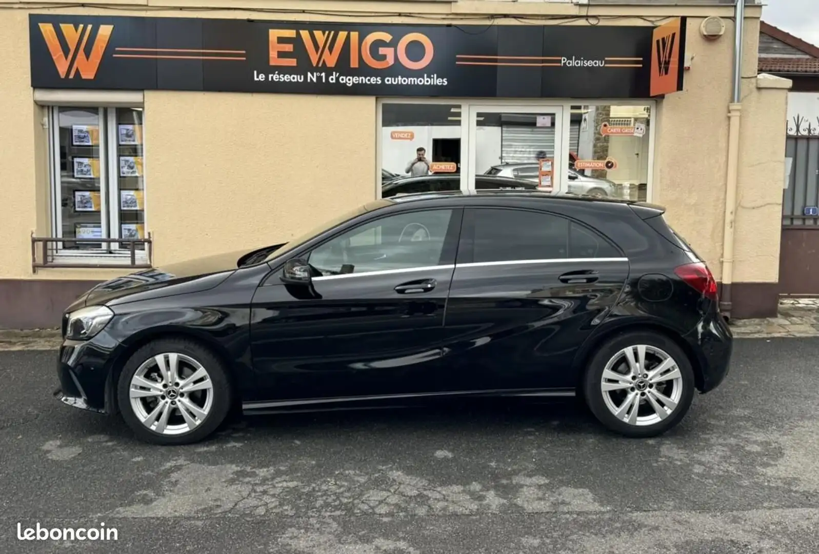 Mercedes-Benz A 200 Mercedes 1.6 200 156Ch SENSATION BVA- FAIBLE KILOM Schwarz - 2