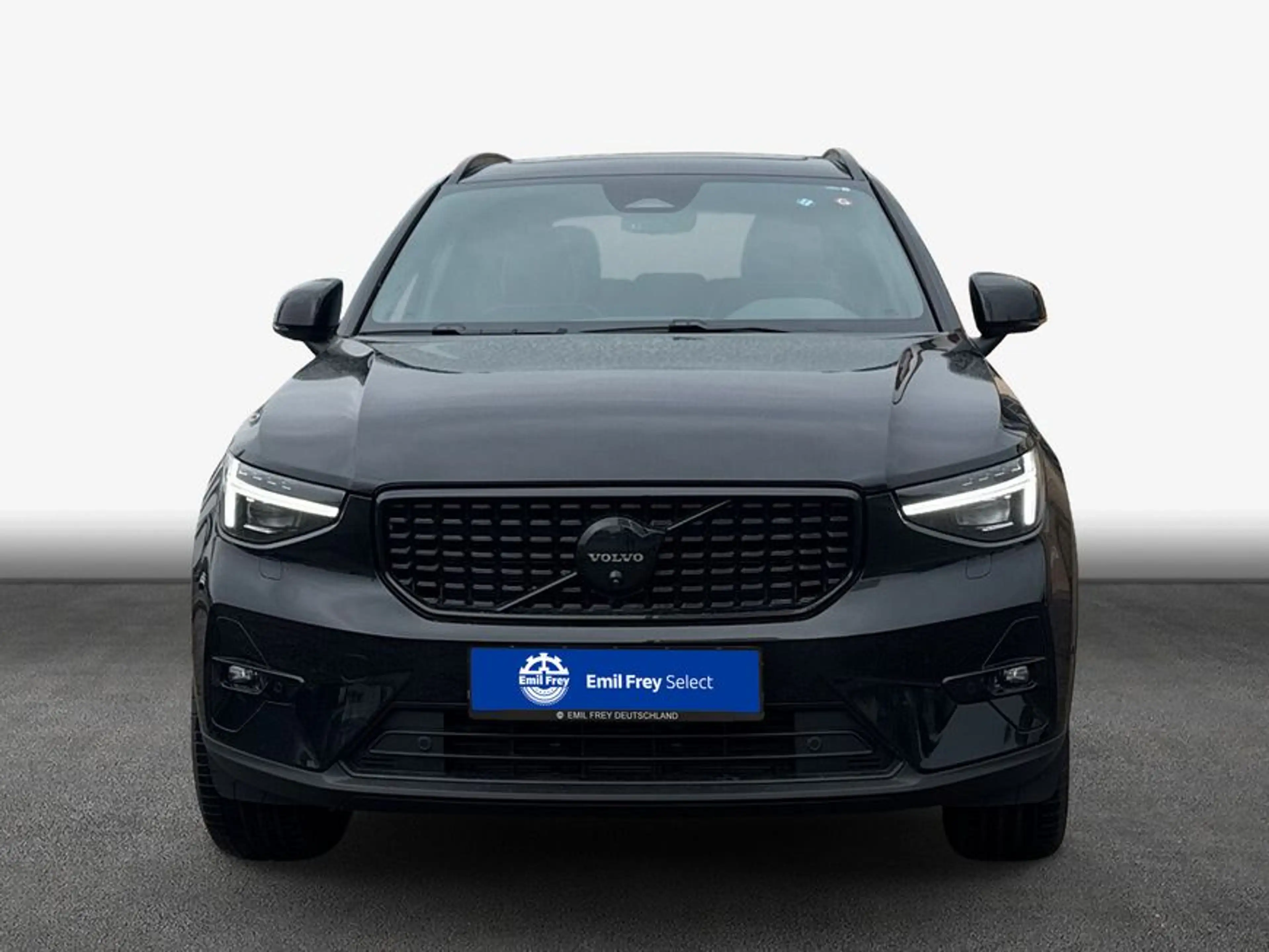 Volvo XC40 XC40 B3 B DKG Plus Black Edition — photo 3