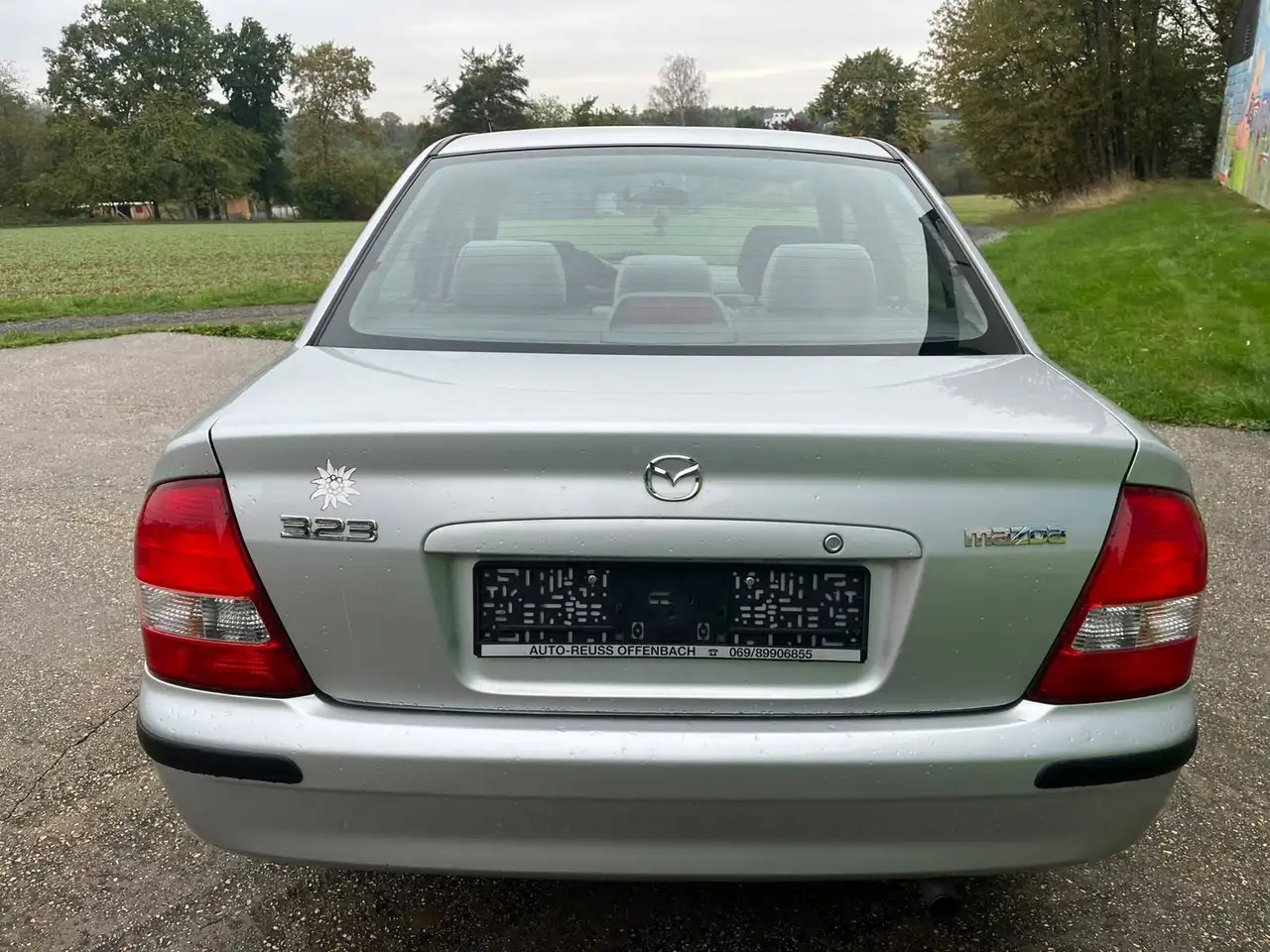 Mazda 323 1.4 S Comfort, foto 6
