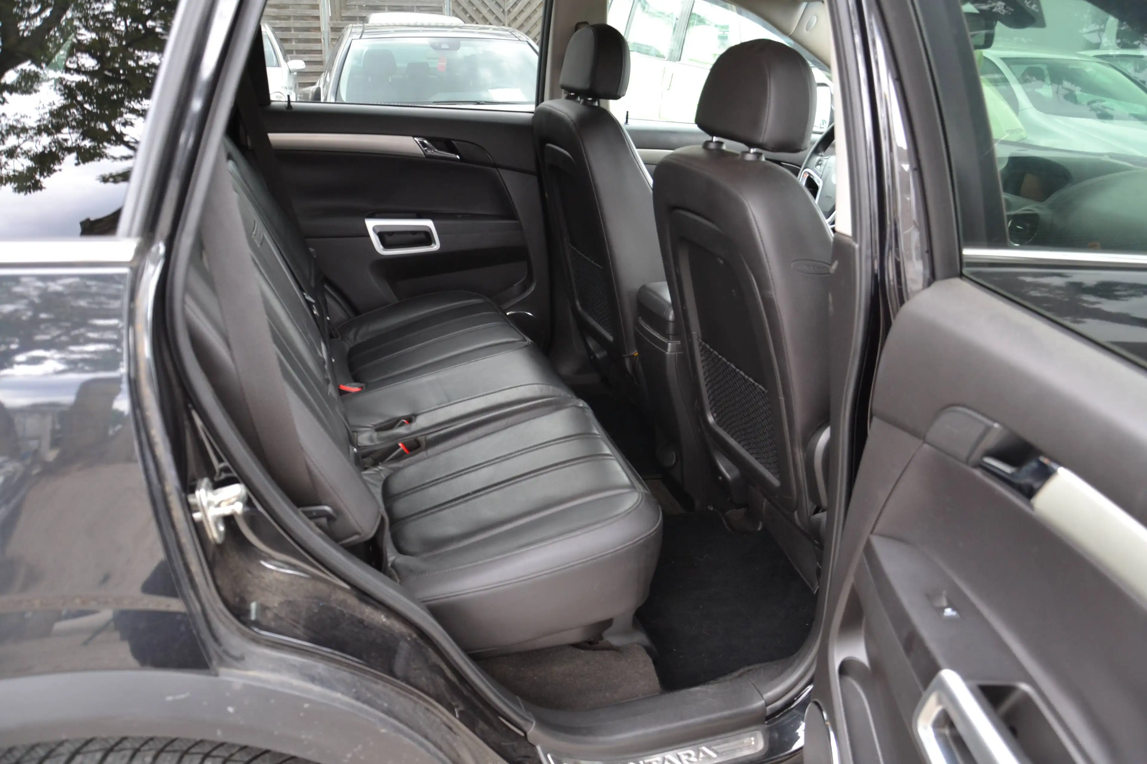 Opel Antara Cosmo 4x4 Leder, Navi, abn. AHK, Euro5 viel mehr — photo 10