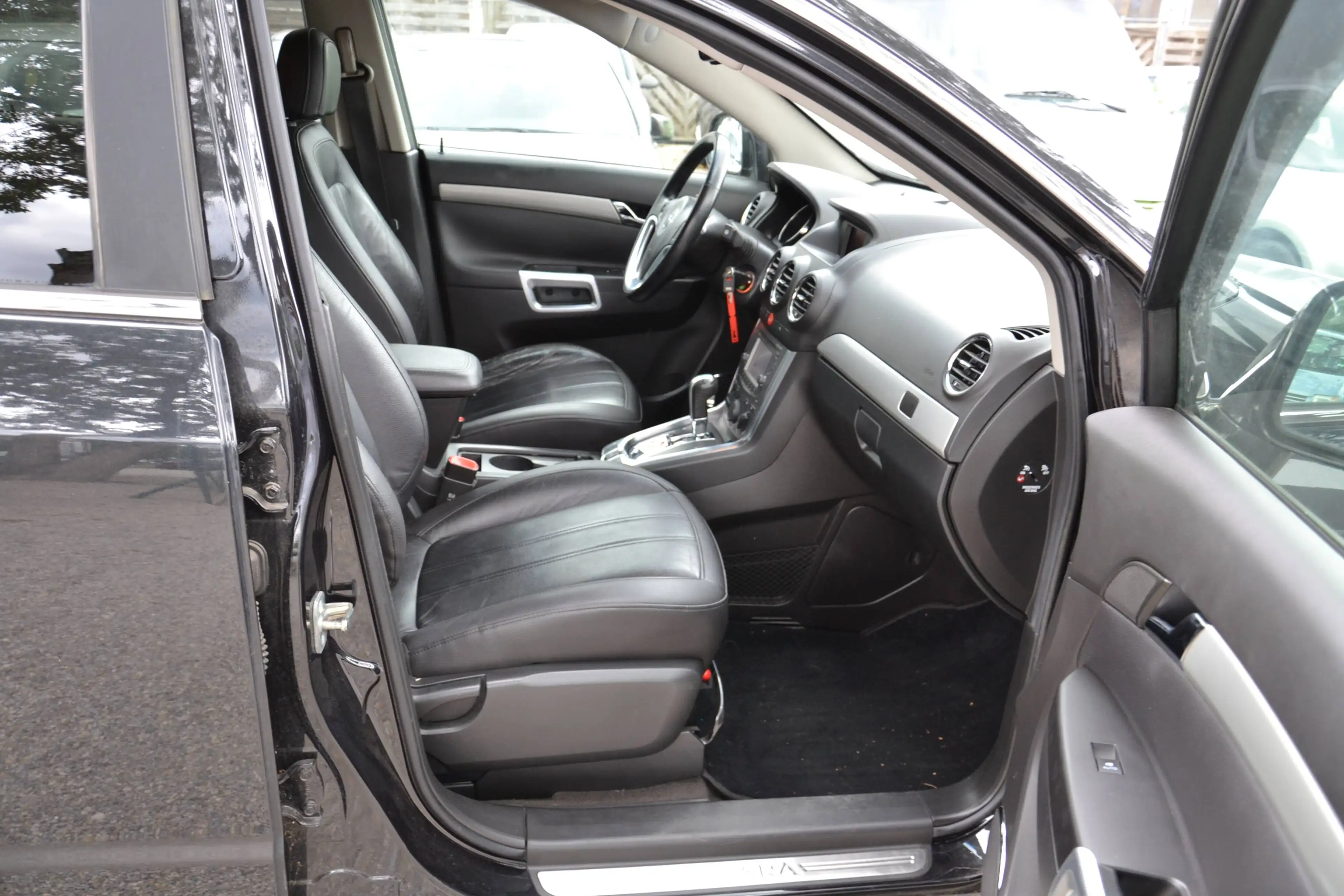 Opel Antara Cosmo 4x4 Leder, Navi, abn. AHK, Euro5 viel mehr — photo 8