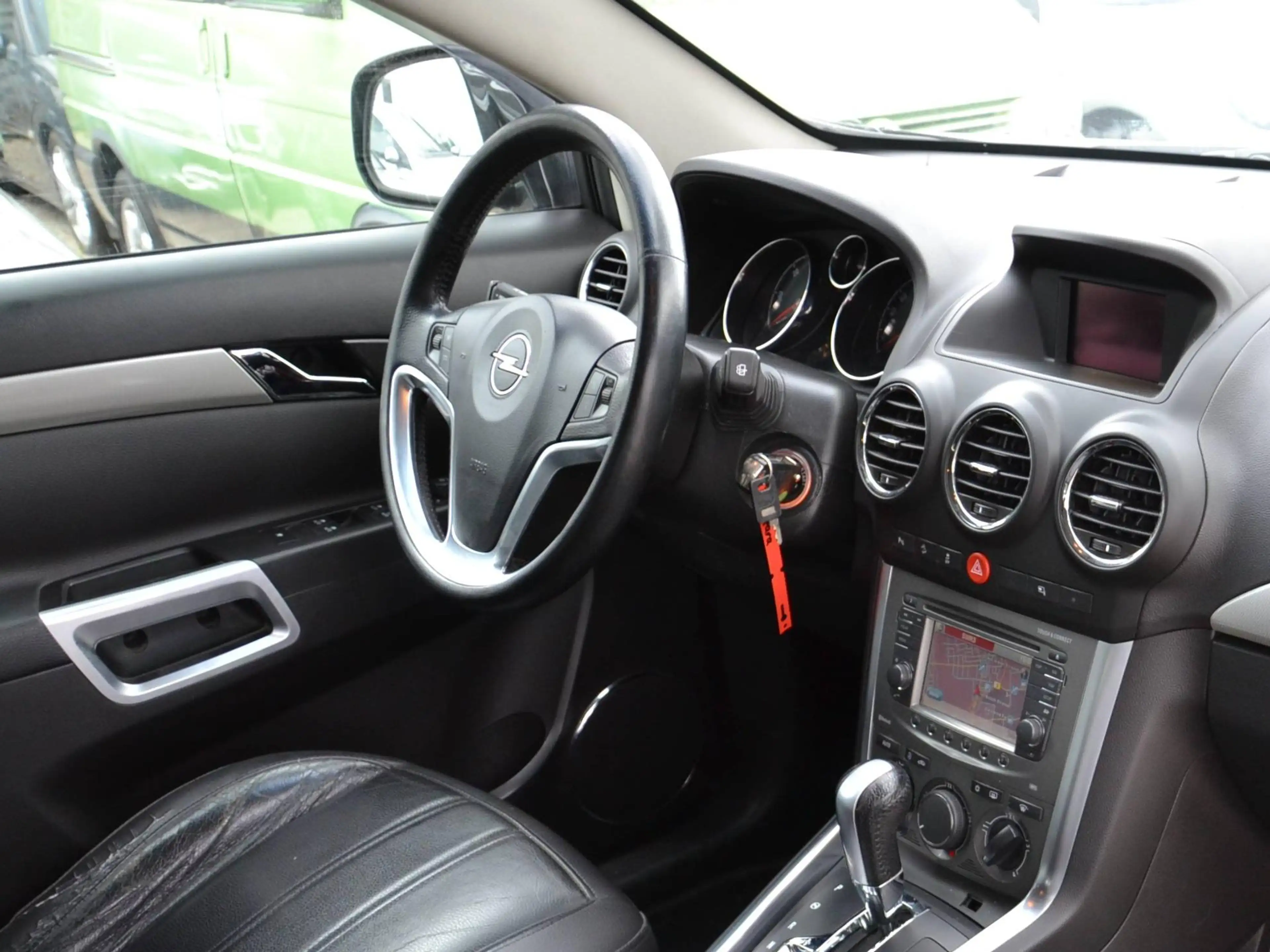 Opel Antara Cosmo 4x4 Leder, Navi, abn. AHK, Euro5 viel mehr — photo 9