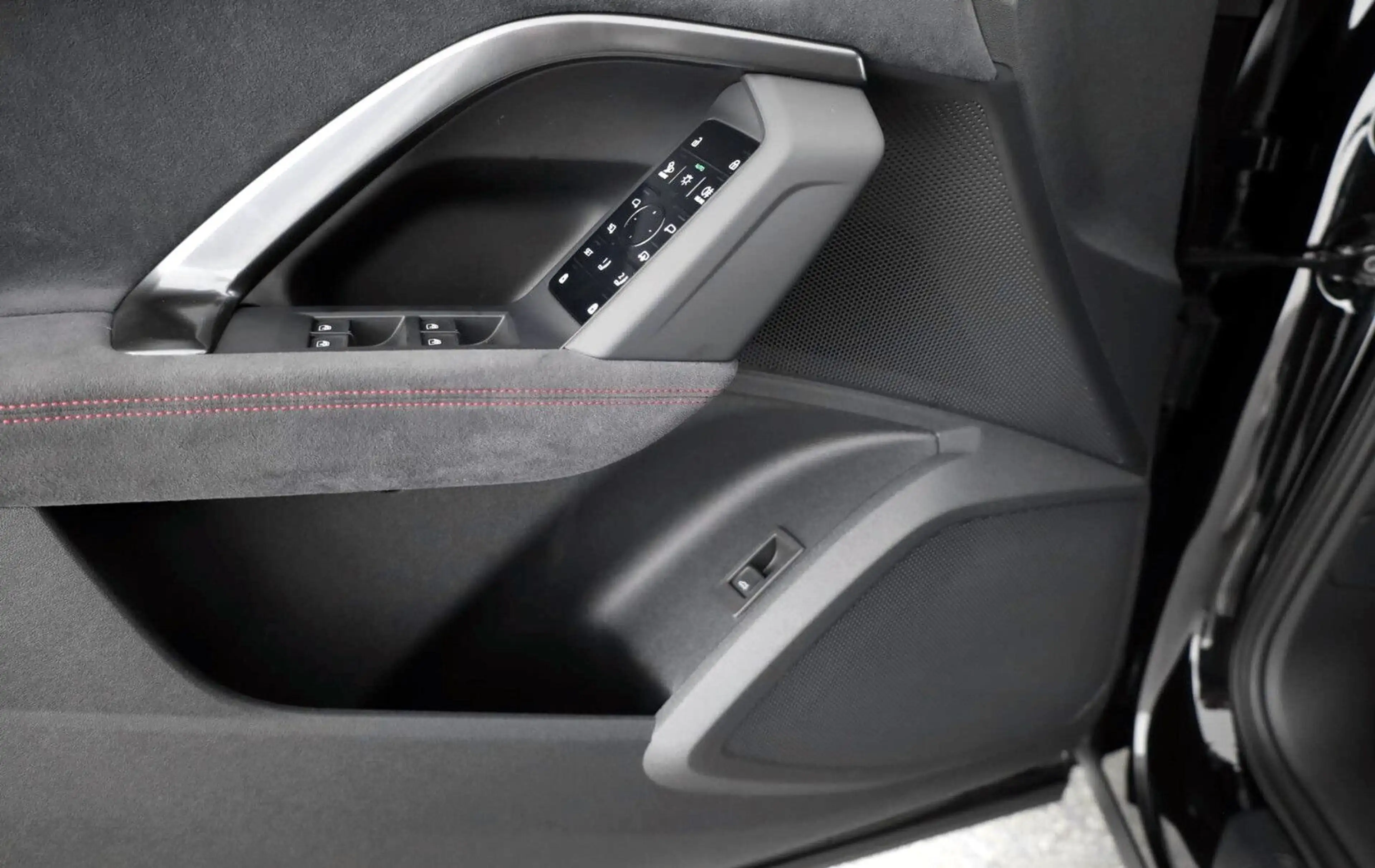 Audi SQ5 3.0 TFSI quattro EDITION ONE — photo 13