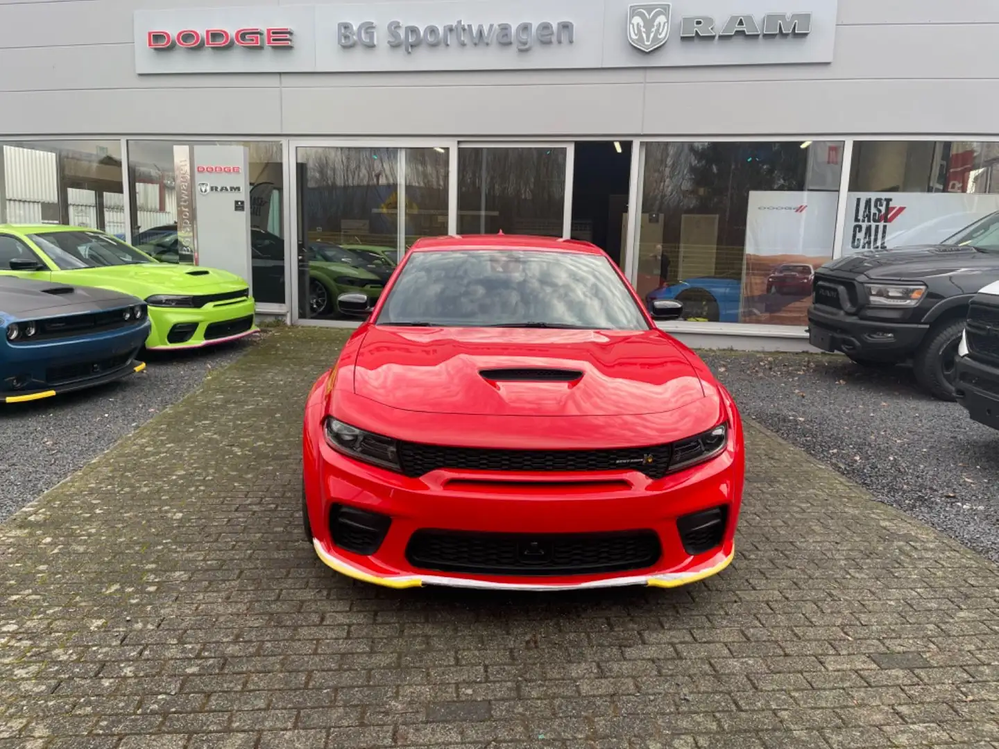 Dodge Charger Widebody 6.4l* Rot - 1
