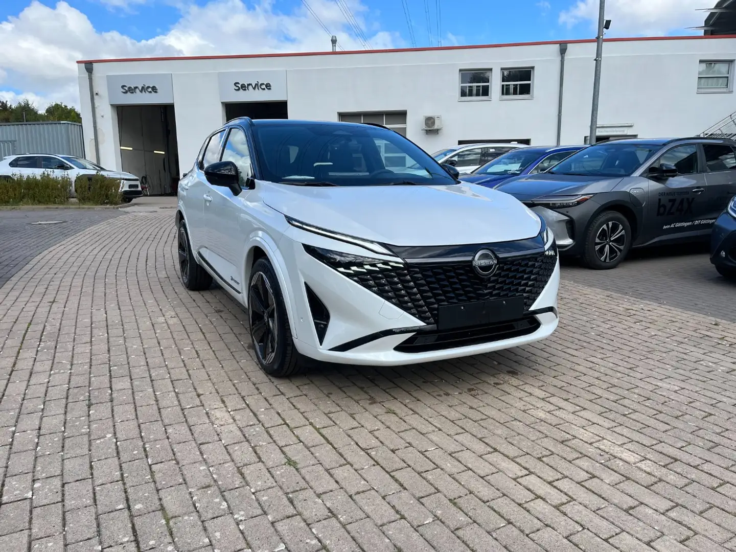 Nissan Qashqai 1.5 VC-T N-Design e-Power 360 FLA HUD Blanc - 2