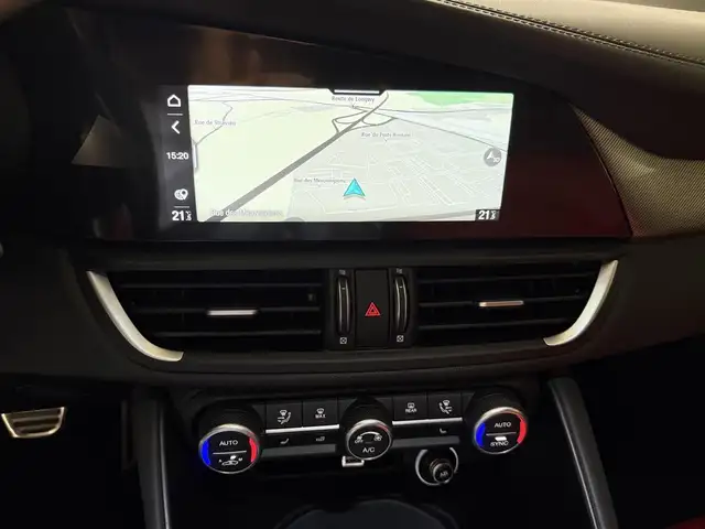 Alfa Romeo Giulia view 3