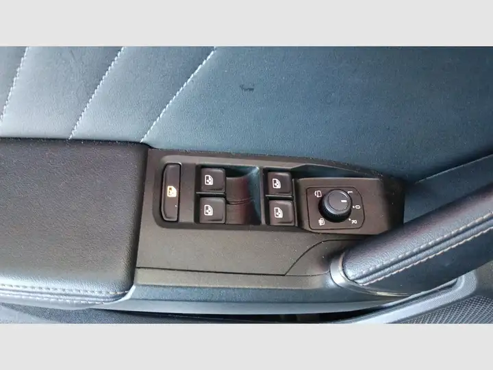 Cupra León 2024, foto 18