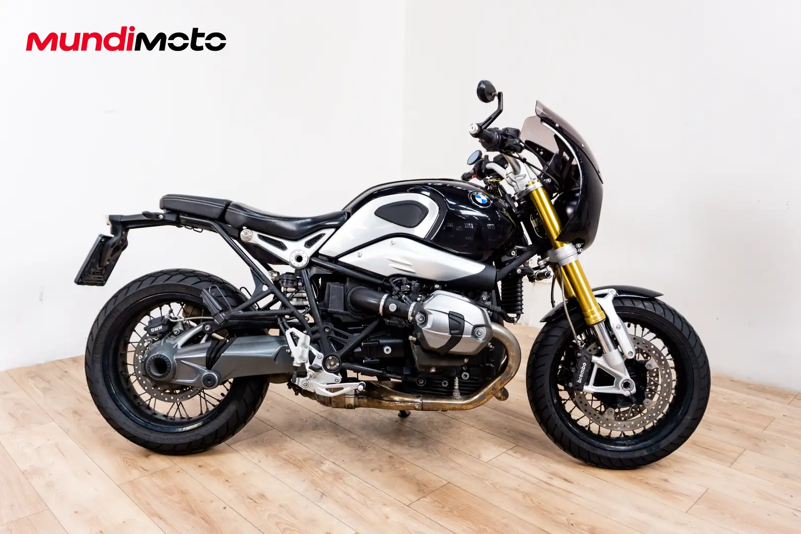BMW R nineT - 1