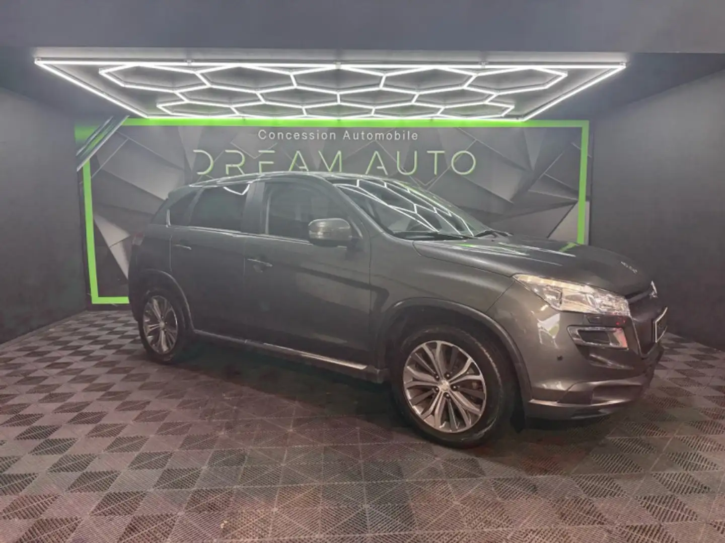 Peugeot 4008 1.6 HDI115 FAP STT 4WD Gri - 1