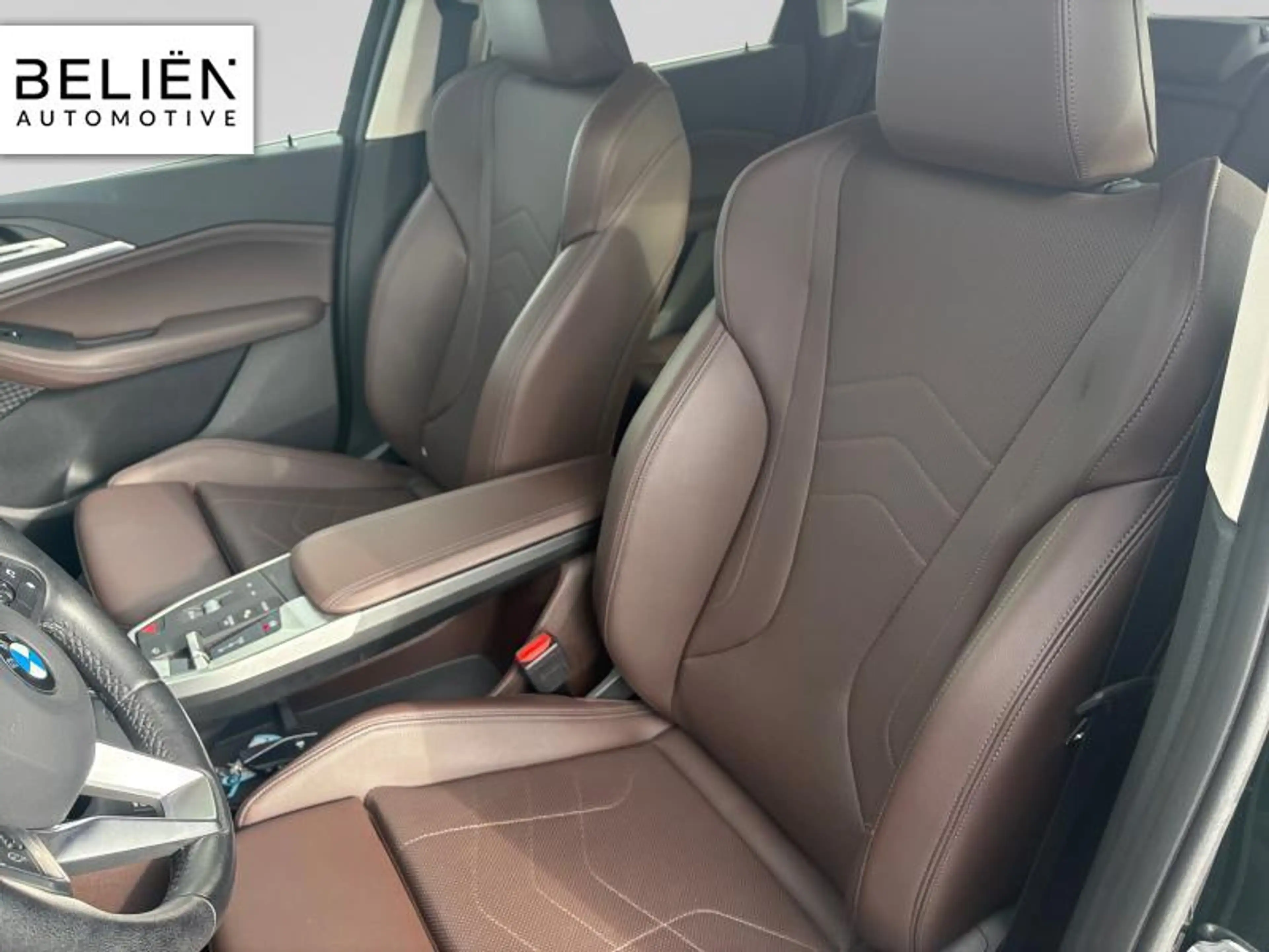 BMW 223 Luxury Line — photo 12