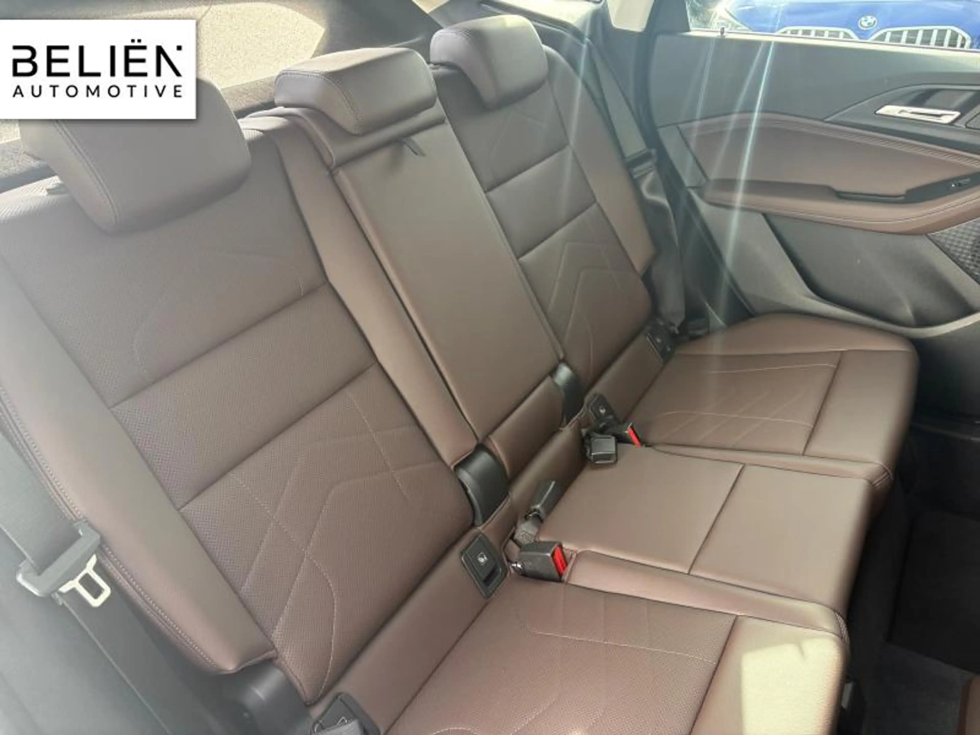 BMW 223 Luxury Line — photo 15