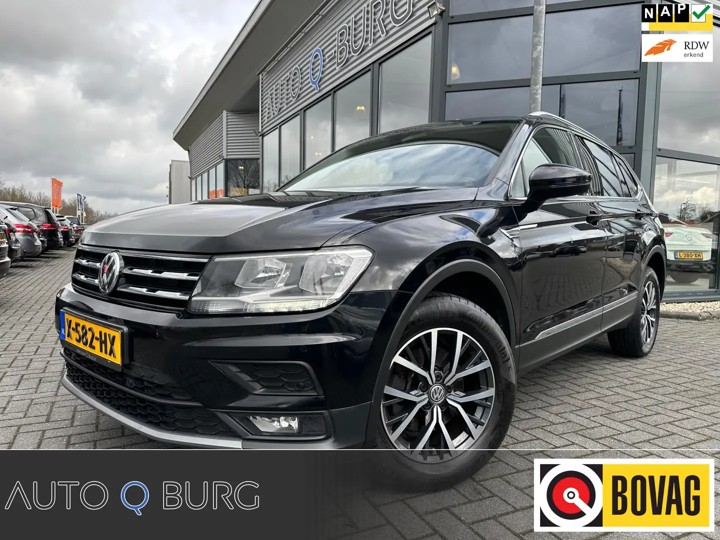 Volkswagen Tiguan Allspace 1.4 TSI Comfortline 7 Persoons | Navi | ECC | PDC Zwart - 1