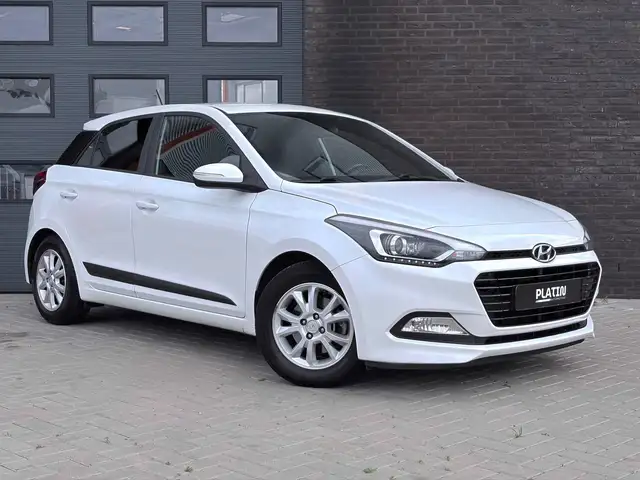 Hyundai i20 1.0 T-GDI Go! 2016|Camera|PDC|Cruise|Trekhaak