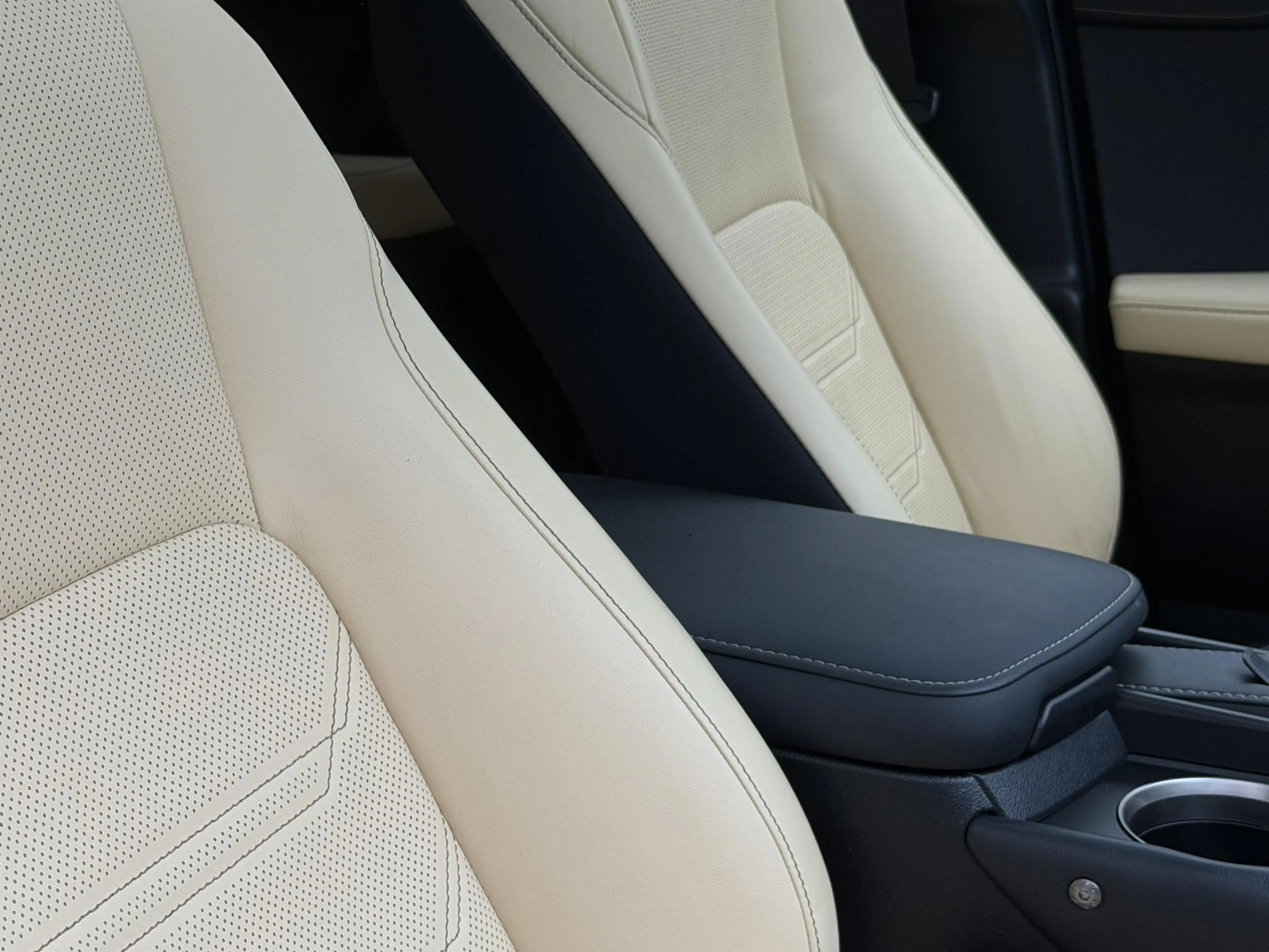 Lexus NX 300h AWD Luxury Line | Schuifdak/Leder/Trekhaak/Adapt.C — photo 39