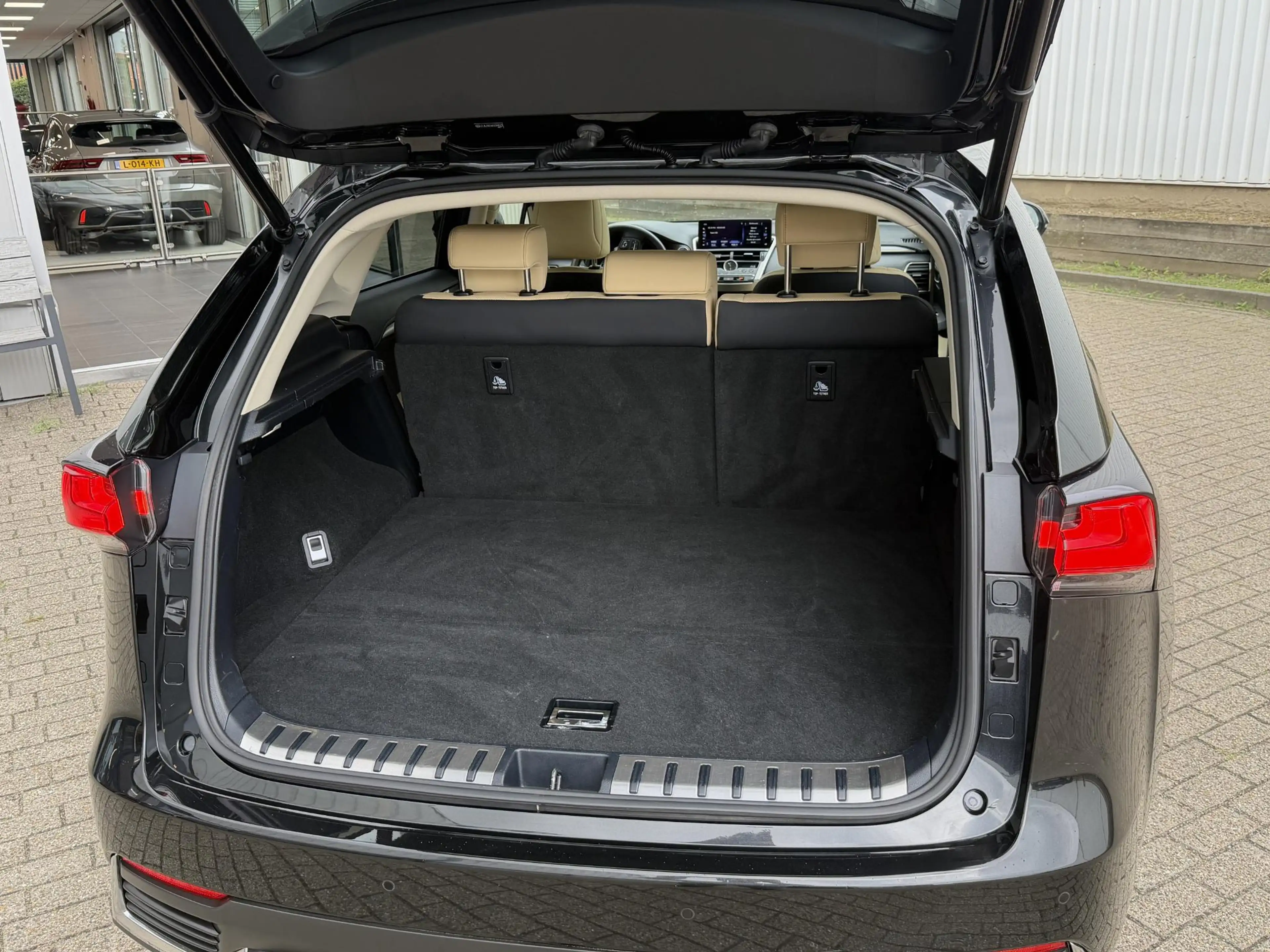Lexus NX 300h AWD Luxury Line | Schuifdak/Leder/Trekhaak/Adapt.C — photo 42