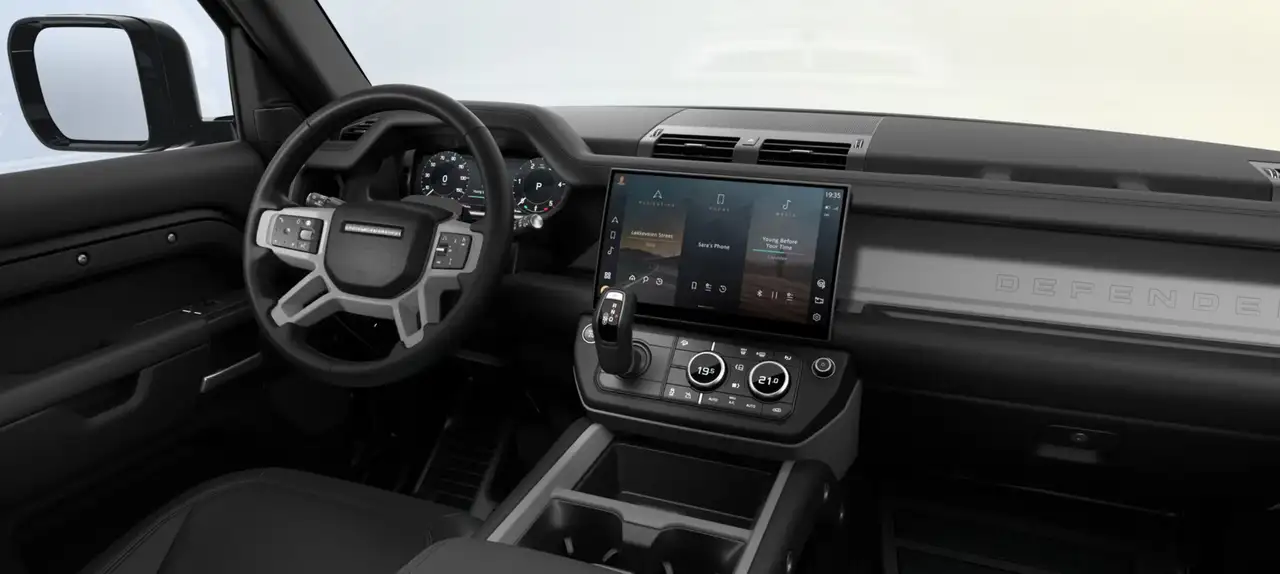Land Rover Defender 2026