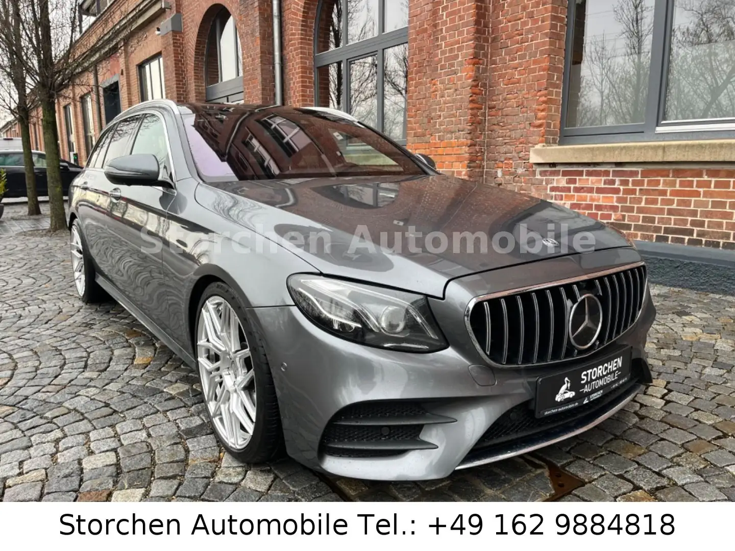 Mercedes-Benz E 400 d T 4Matic AMG *360°*Burmester*Pano*ACC*HUD Grau - 1