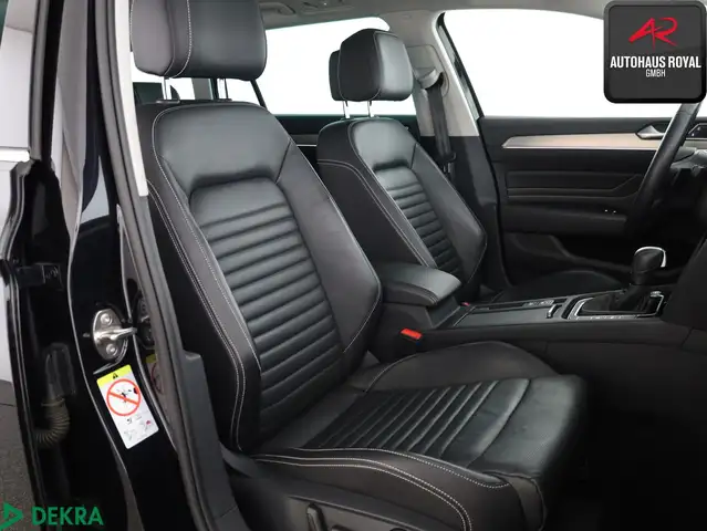 Volkswagen Passat view 11