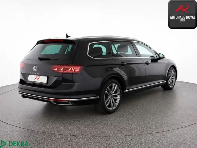 Volkswagen Passat view 5