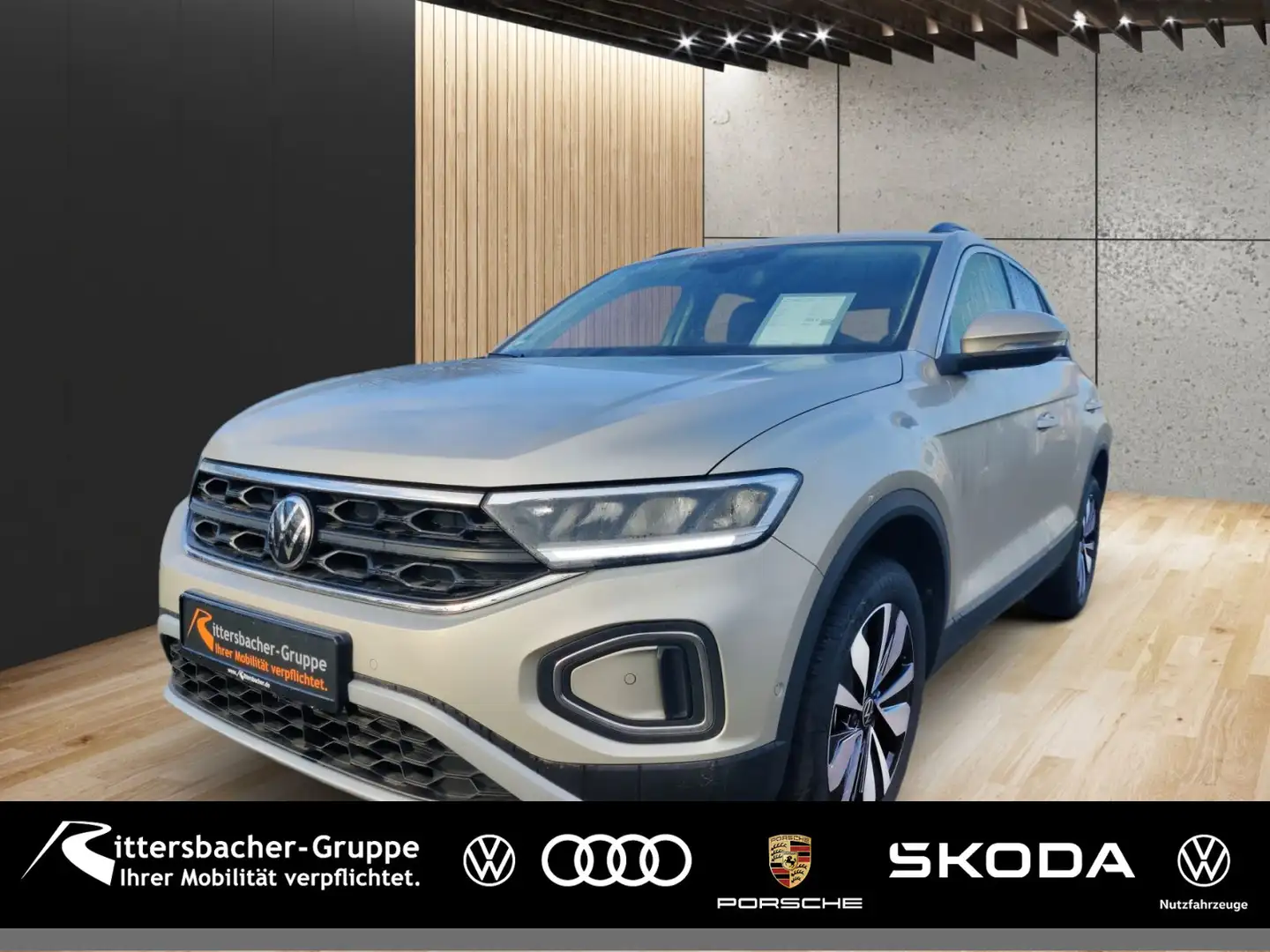 Volkswagen T-Roc 1.0 TSI Life Move Navi ParkAssist LED Silber - 1