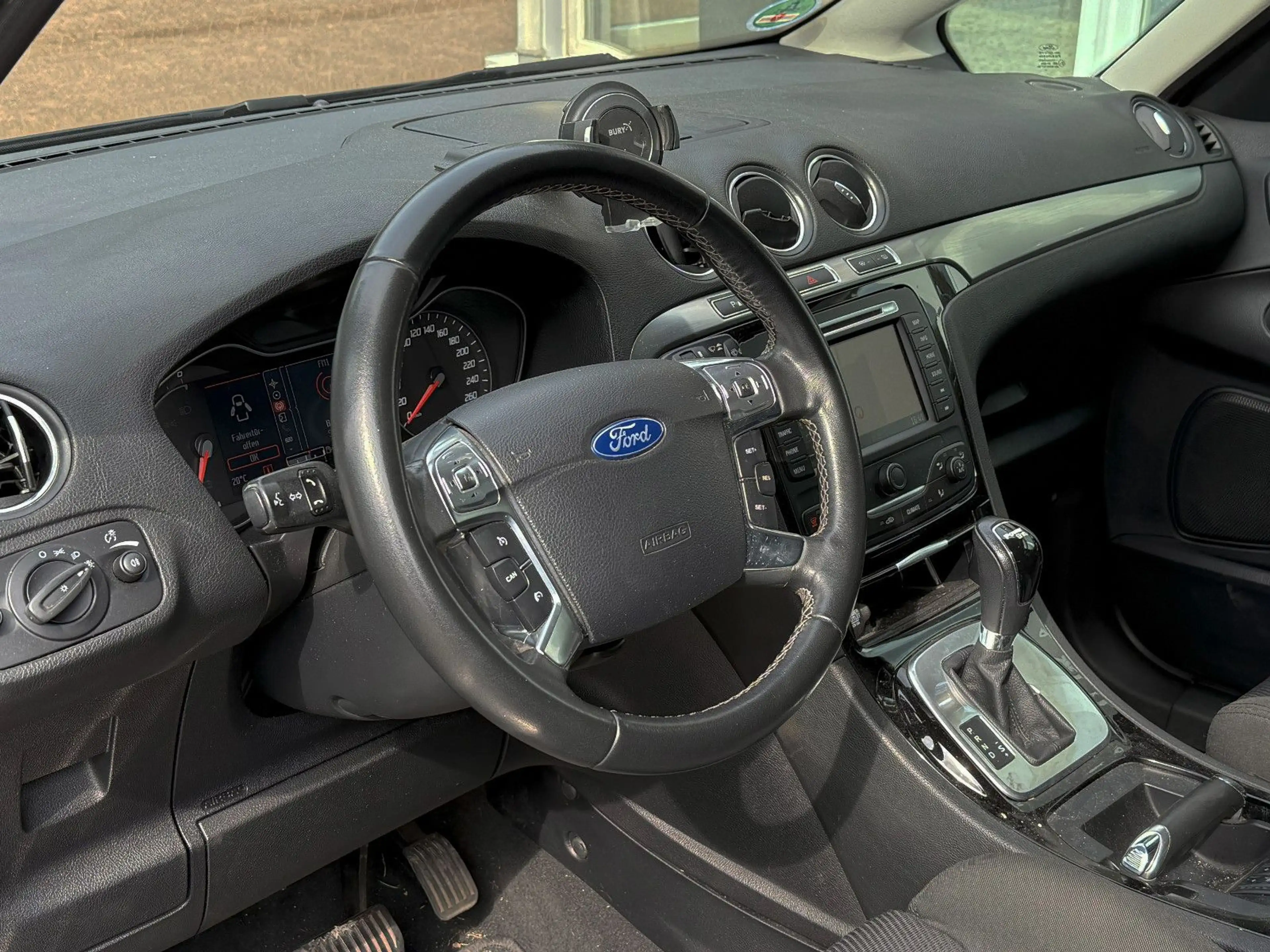 Ford S-Max 2.0TDCI Titanium+GETRIEBE NEU+XENON+AHK+ — photo 8