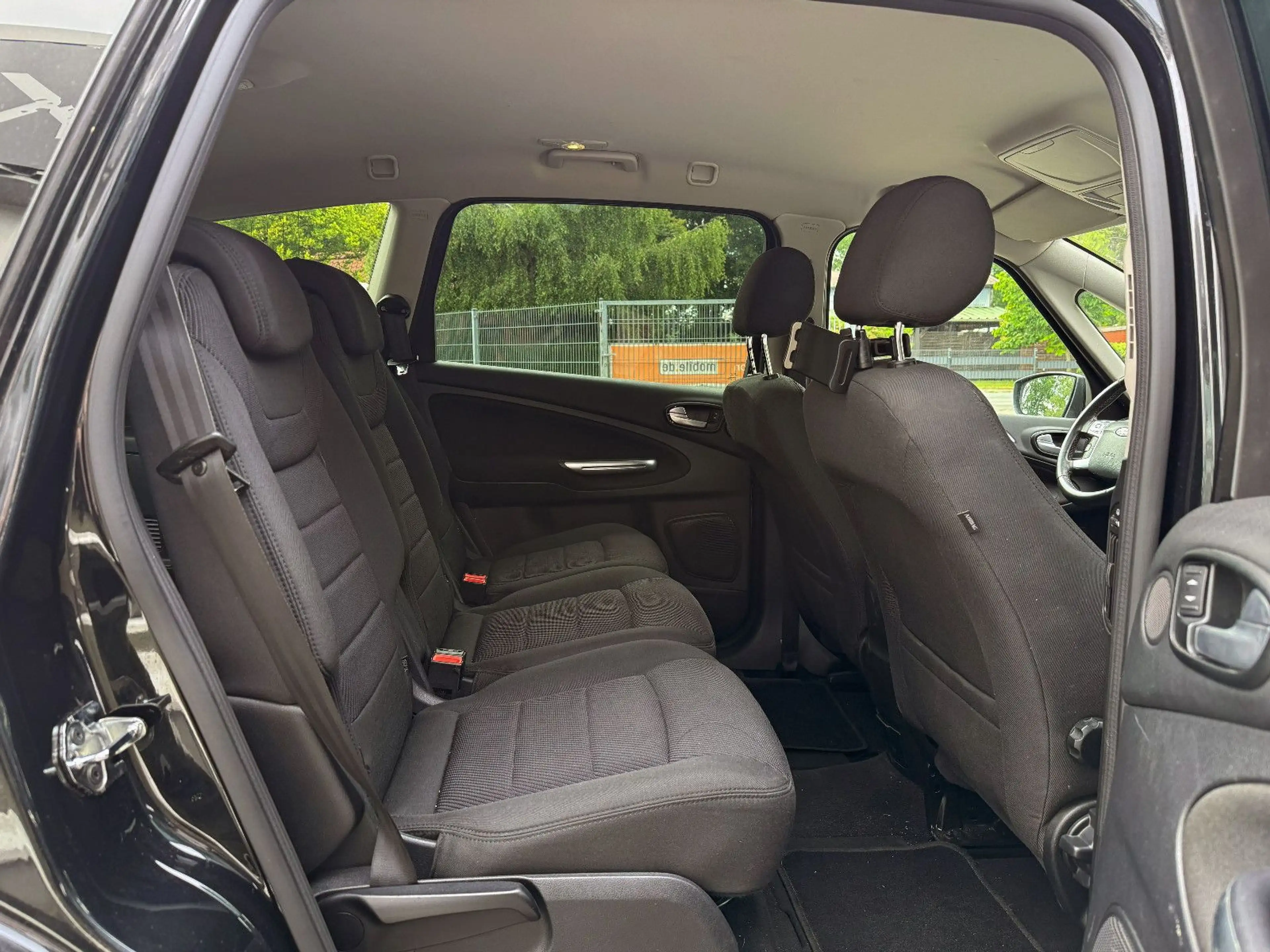 Ford S-Max 2.0TDCI Titanium+GETRIEBE NEU+XENON+AHK+ — photo 12