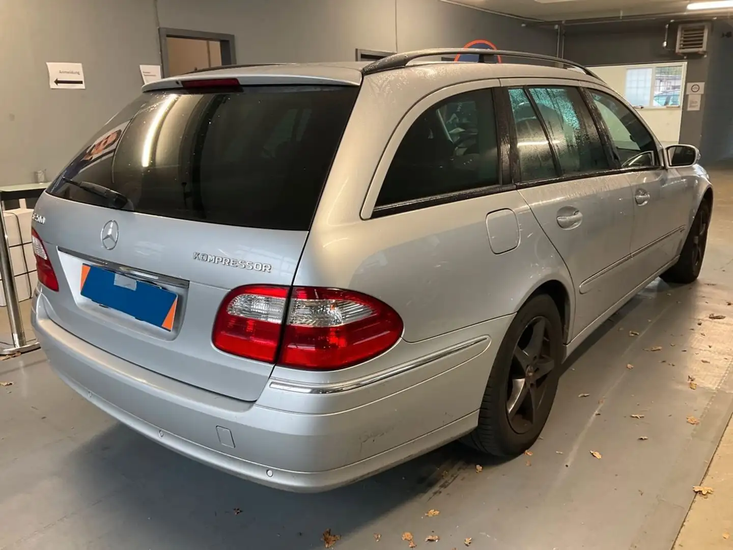 Mercedes-Benz E 200 T Kompressor Automatik Elegance aus 3.Hand Argent - 2