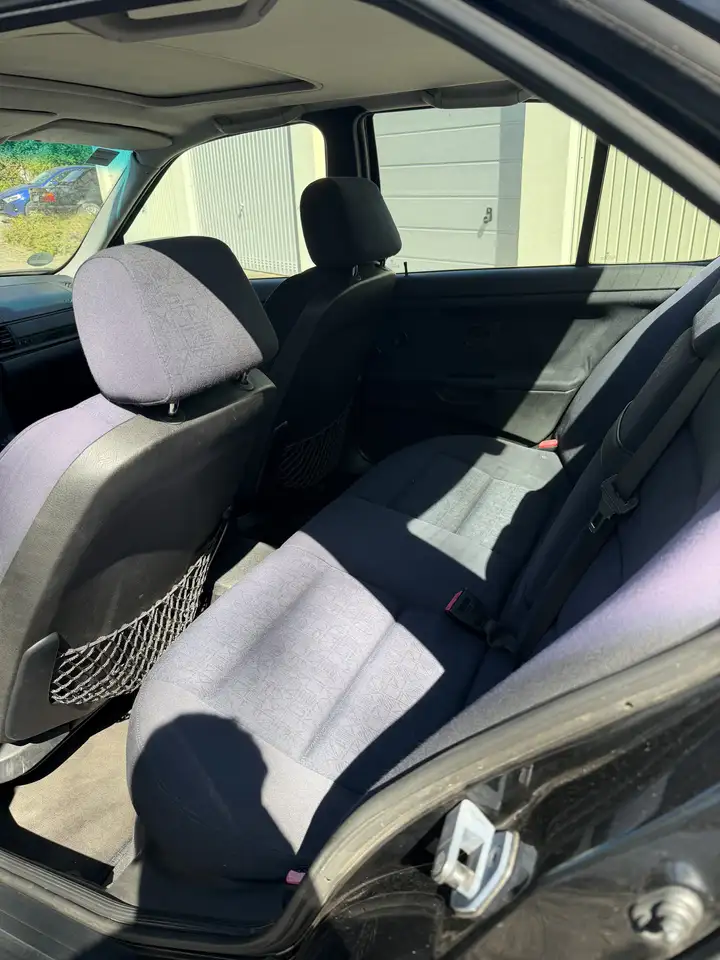 BMW 318i, foto 5