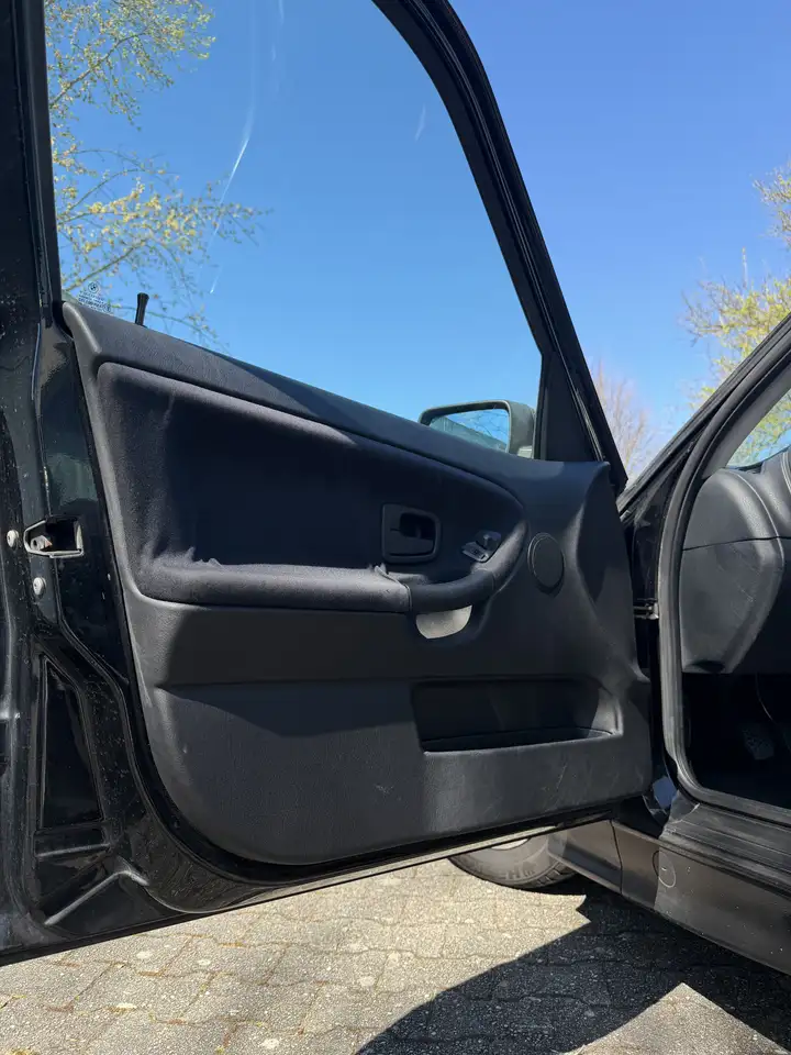 BMW 318i, foto 6