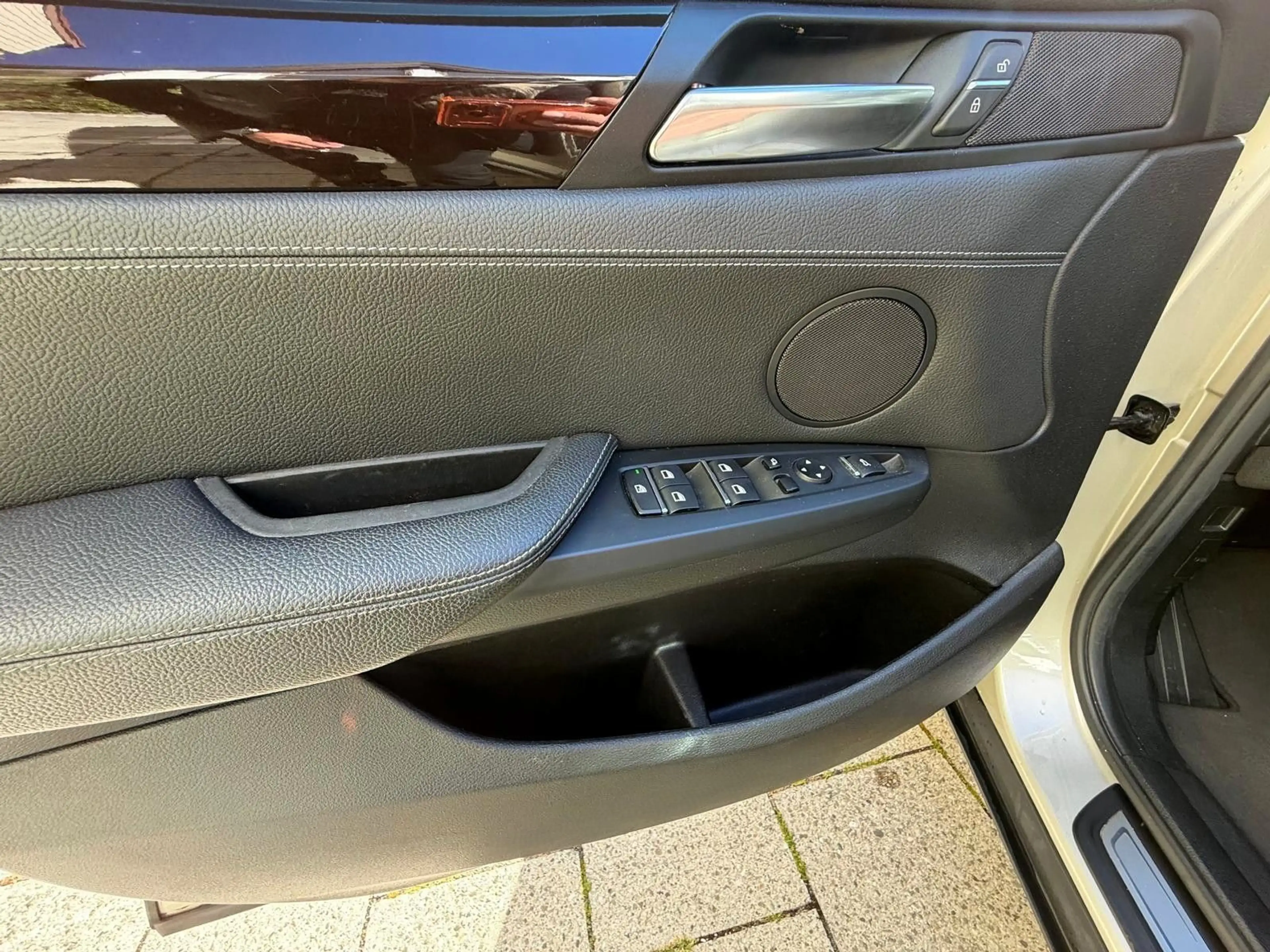 BMW X3 xDrive 20d xLine Navi*Pano*Leder*Temp*AHK*SHZ — photo 14