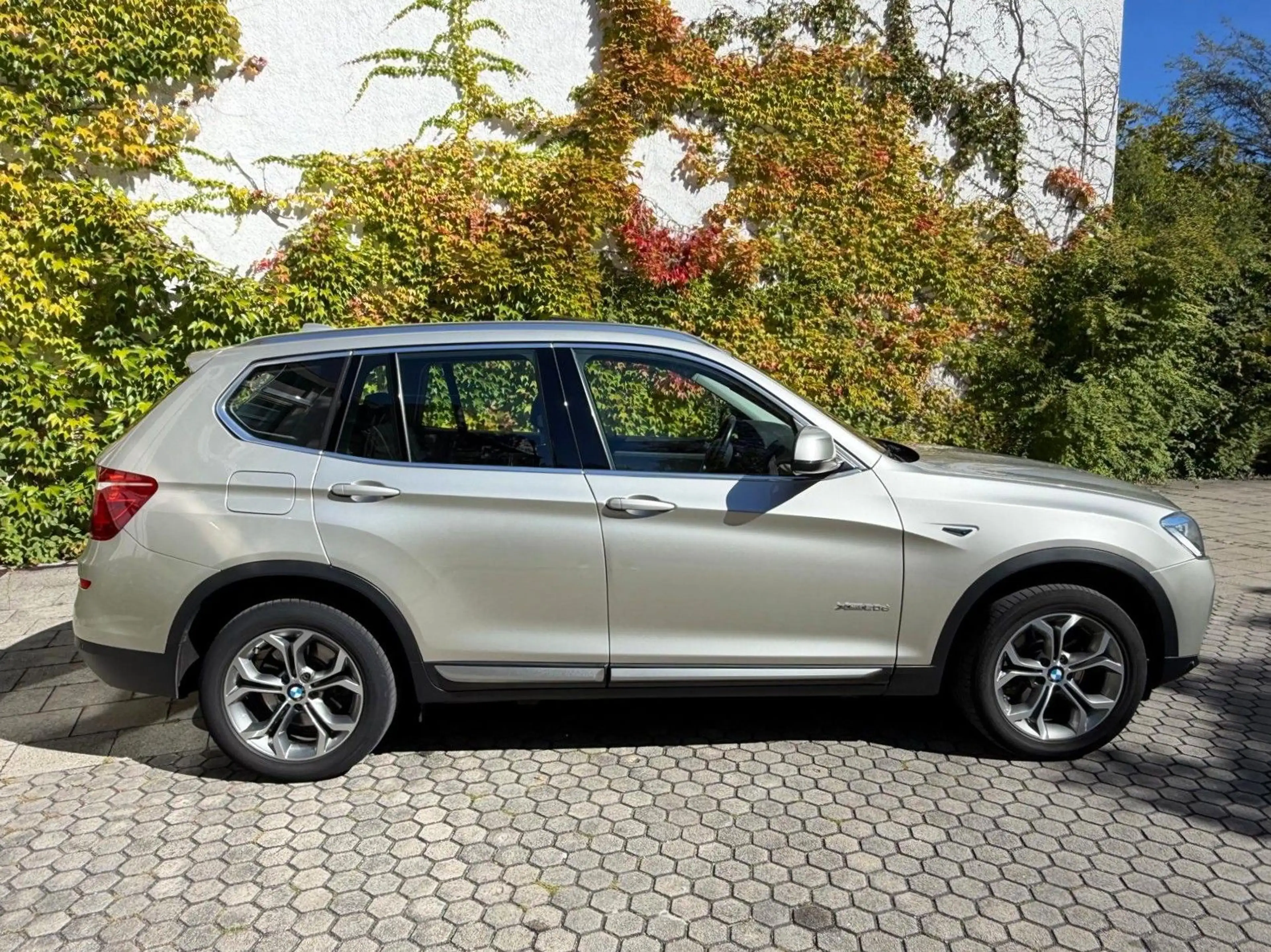 BMW X3 xDrive 20d xLine Navi*Pano*Leder*Temp*AHK*SHZ — photo 6