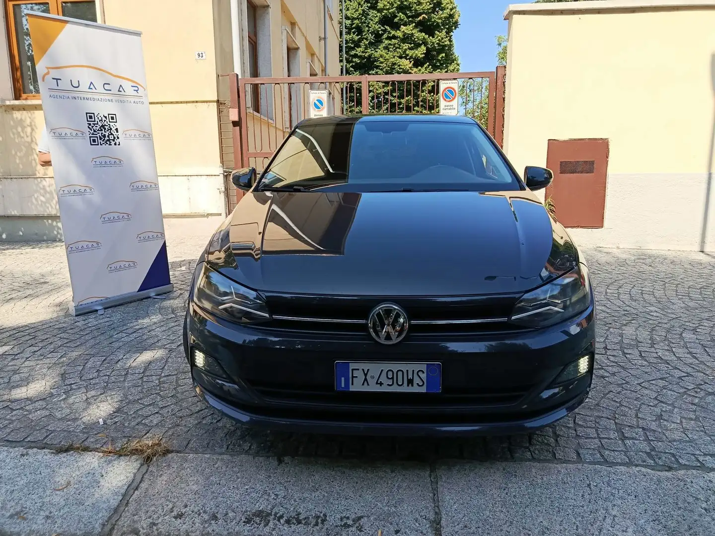 Volkswagen Polo 1.6 TDI Comfortline Šedá - 2