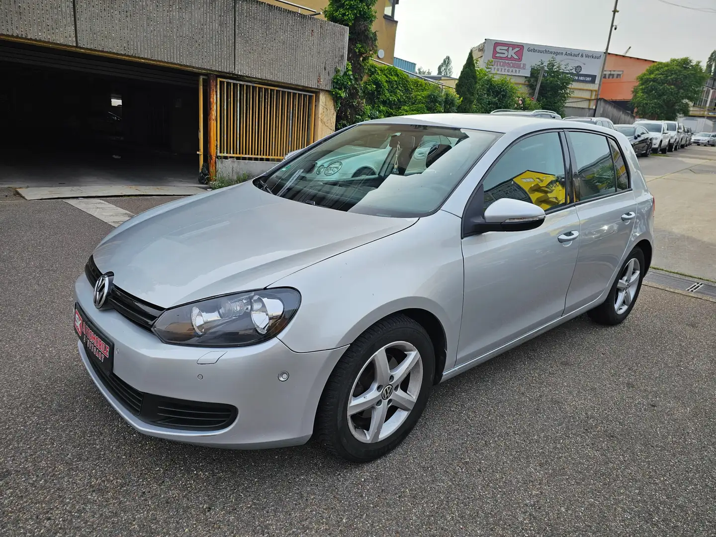 Volkswagen Golf Trendline BlueMotion/BMT TUV bis 07.2026 Grau - 1