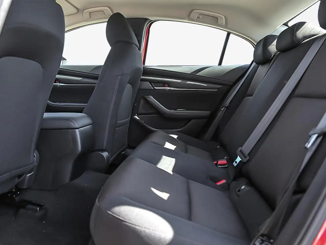 Mazda 3 снимка Mazda 3