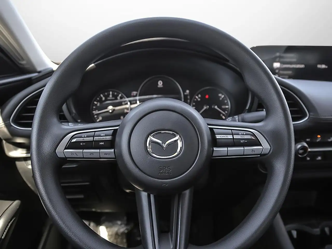 Mazda 3 снимка Mazda 3