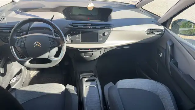 Citroen C4 Spacetourer view 11