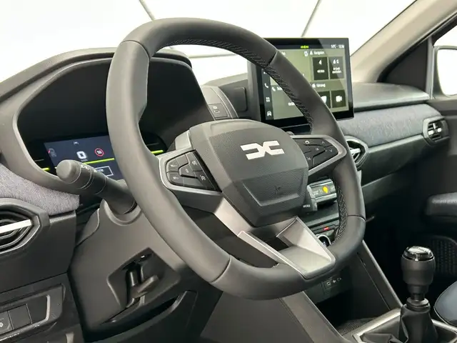 Dacia Sandero view 8