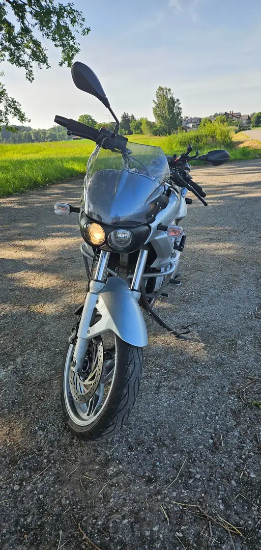 BMW F 650 CS neue Reifen frischer TÜV TOP Zustand Silber - 1
