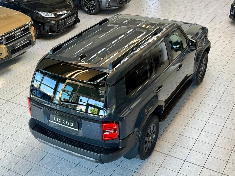 Toyota Land Cruiser 250 NEW FACE OF 2027-360 KAMERA-COOL BOX-LED — photo 14