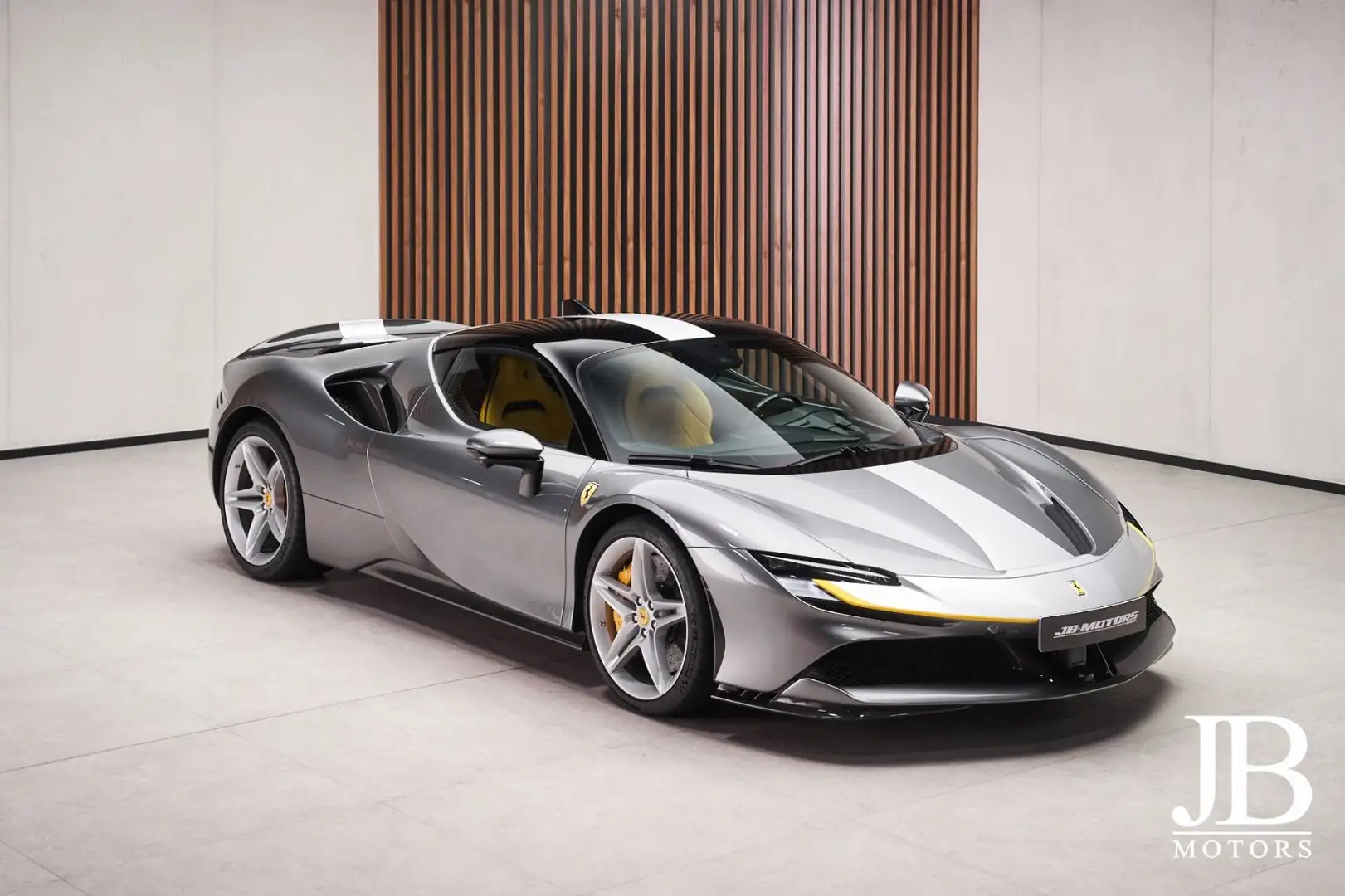 Ferrari SF90 Assetto Fiorano JBL LED 360° CarPlay Carbon Grau - 1