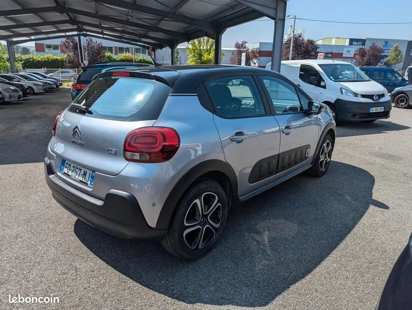 Citroen C3 1.5 blue hdi 100 shine - 2