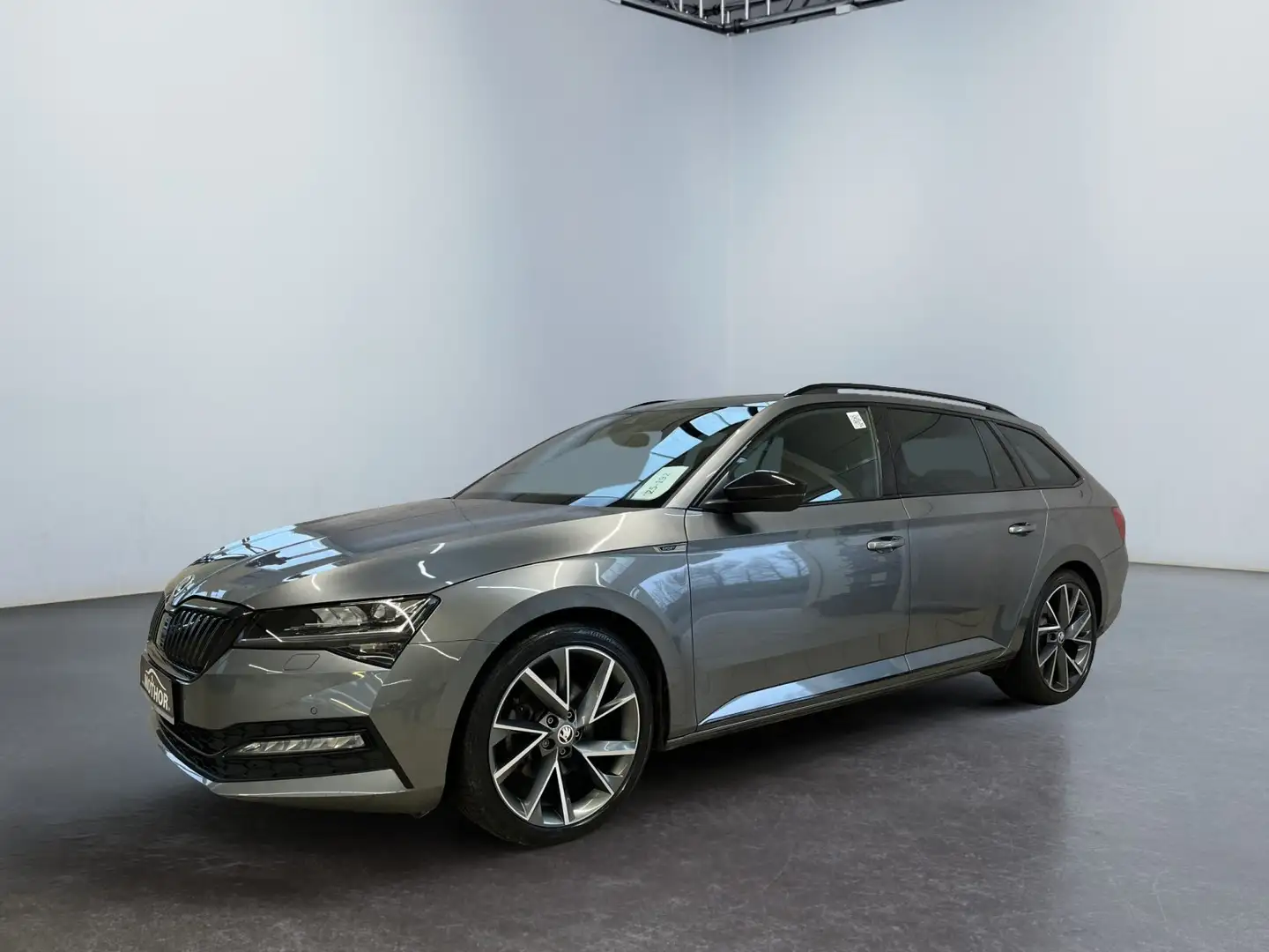 Skoda Superb Combi Sportline 2.0TDI DSG 4x4 ACC Grau - 2