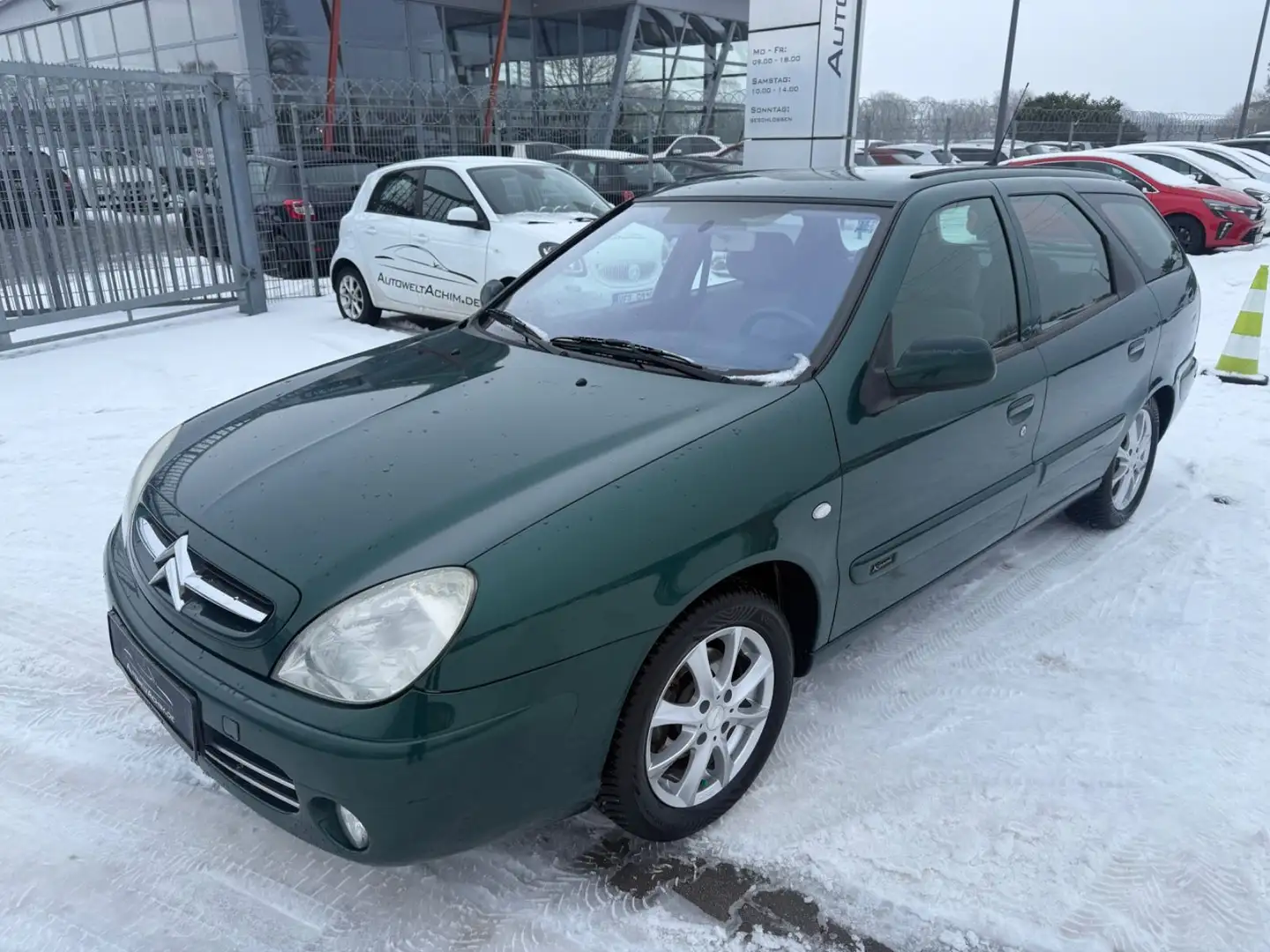 Citroen Xsara 1.6 16V Confort Kombi Grün - 1
