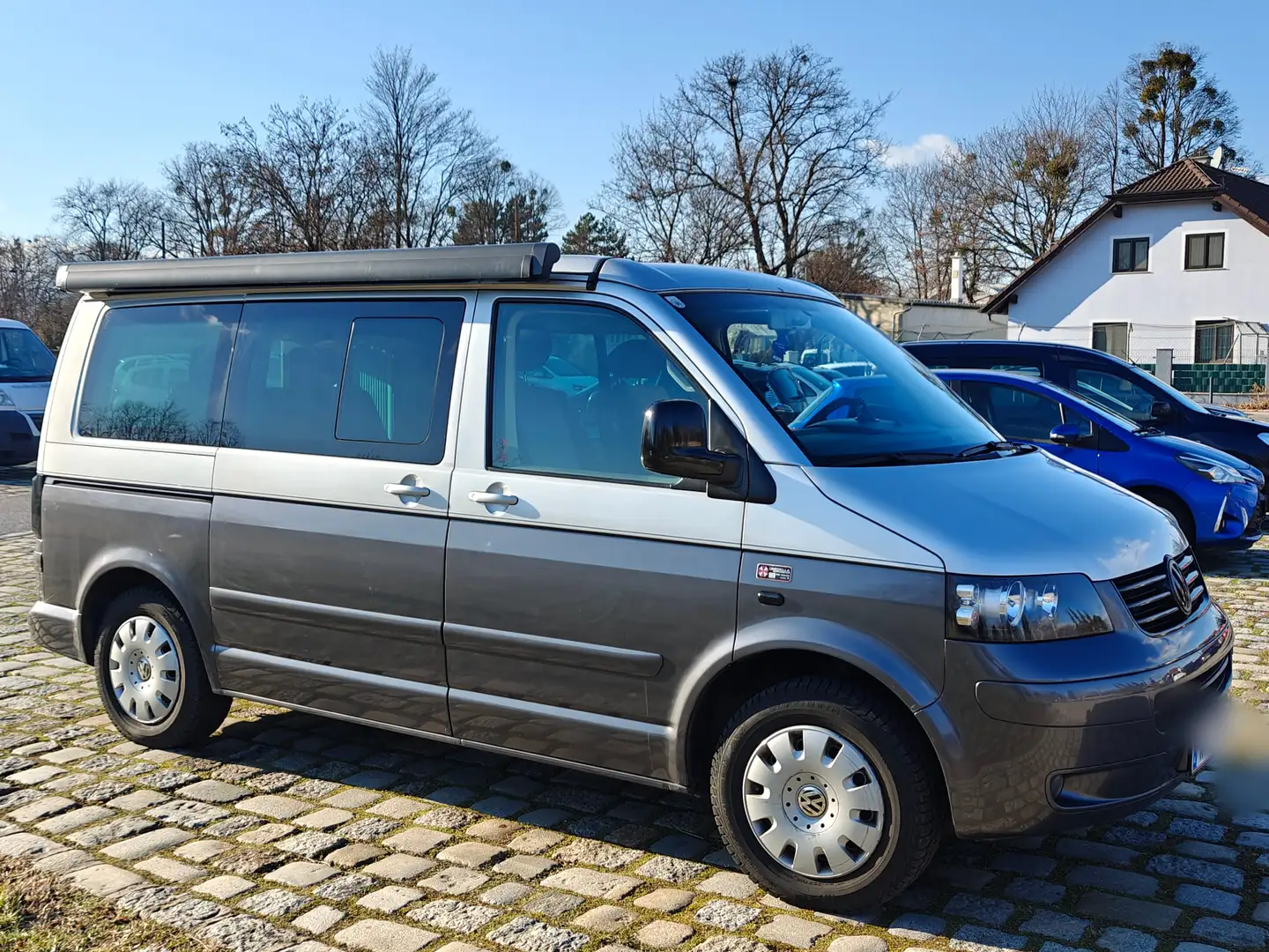 Volkswagen T5 California Comfortline Grau - 1