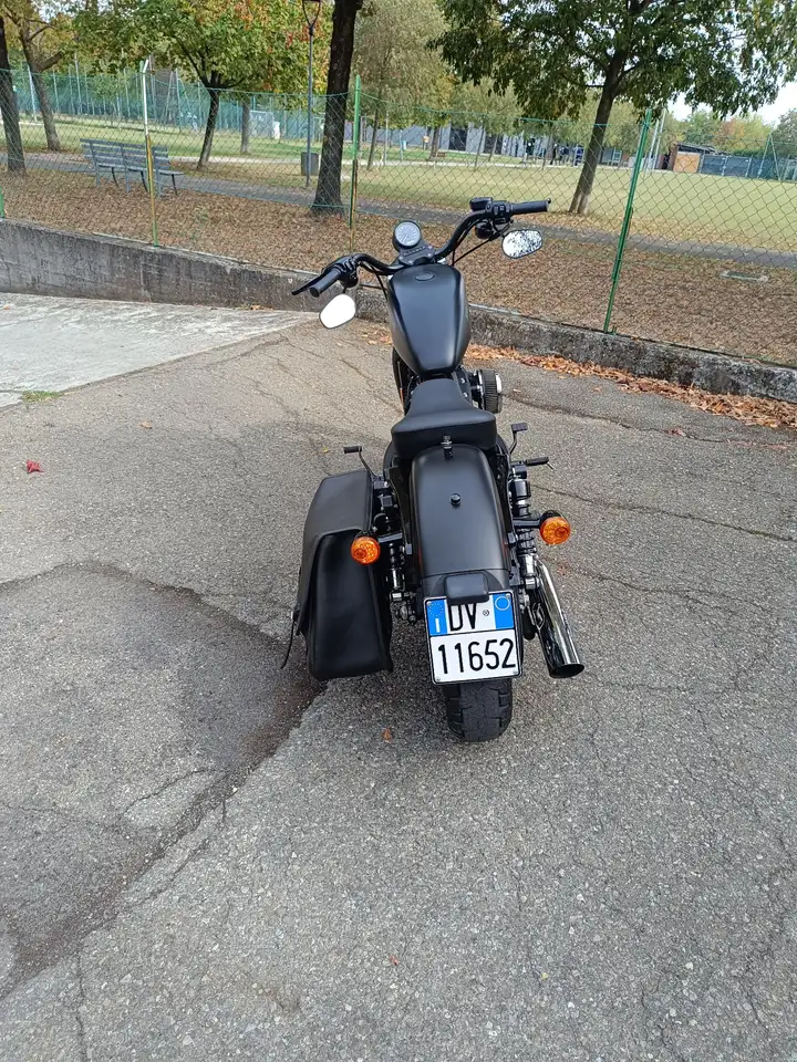 Harley-Davidson Sportster 883