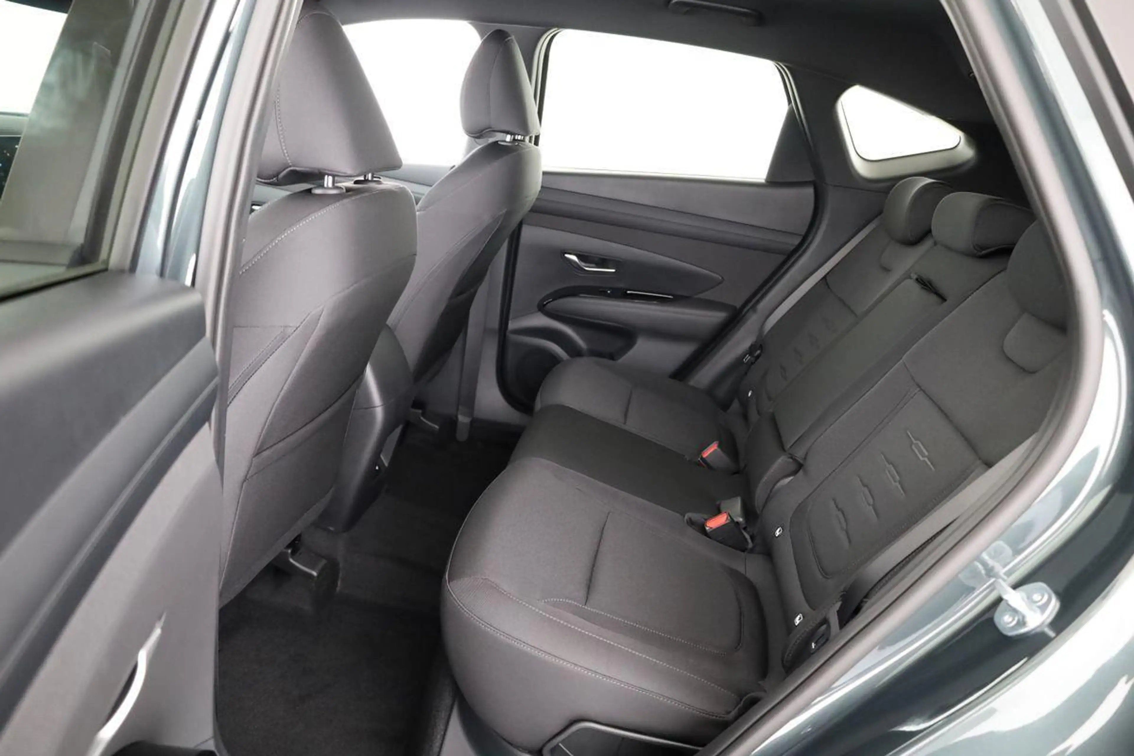 Hyundai TUCSON 1.6 T-GDI DCT 4WD, Navi, el. Klappe, Kamera, Si... — photo 11